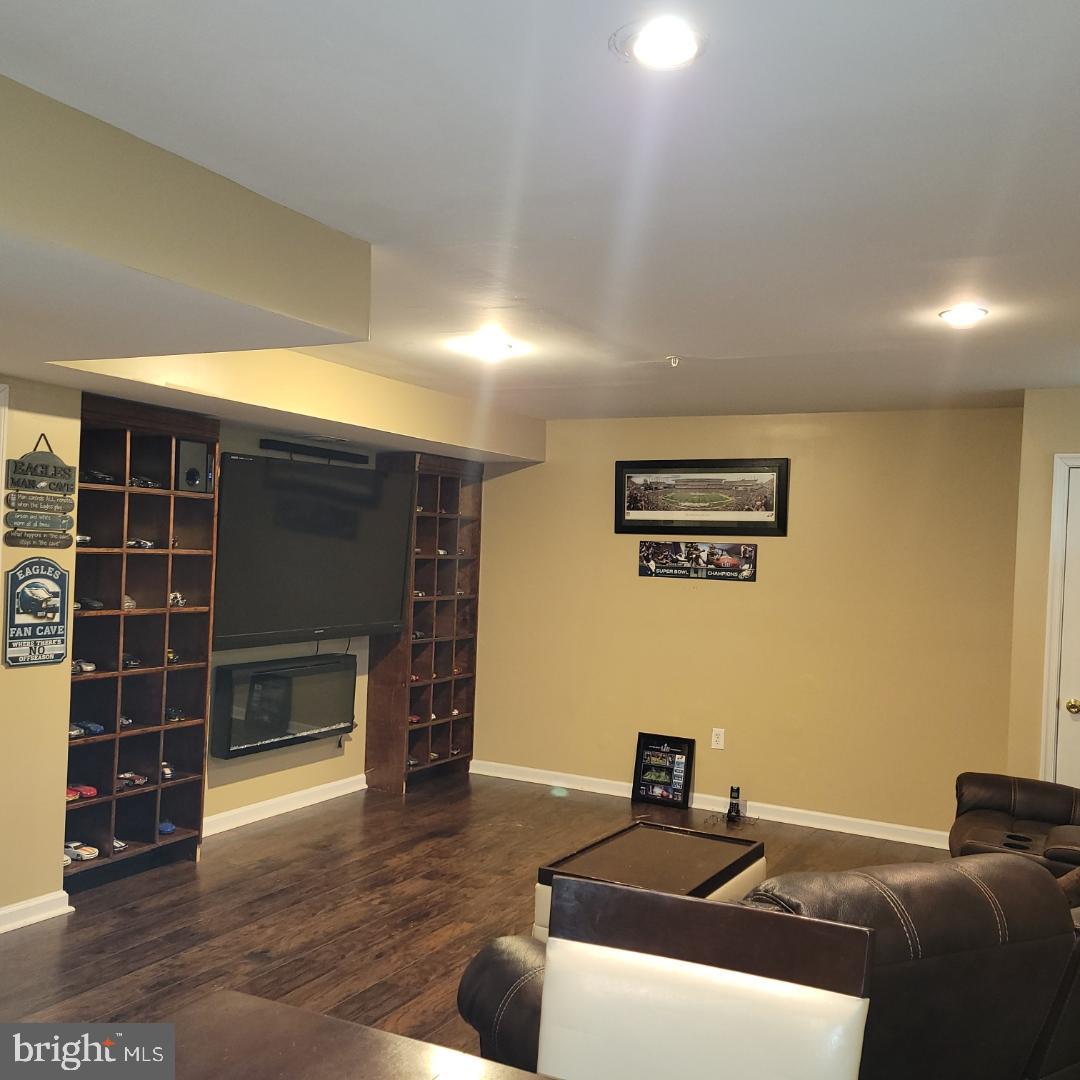 BUCKLERS - Residential