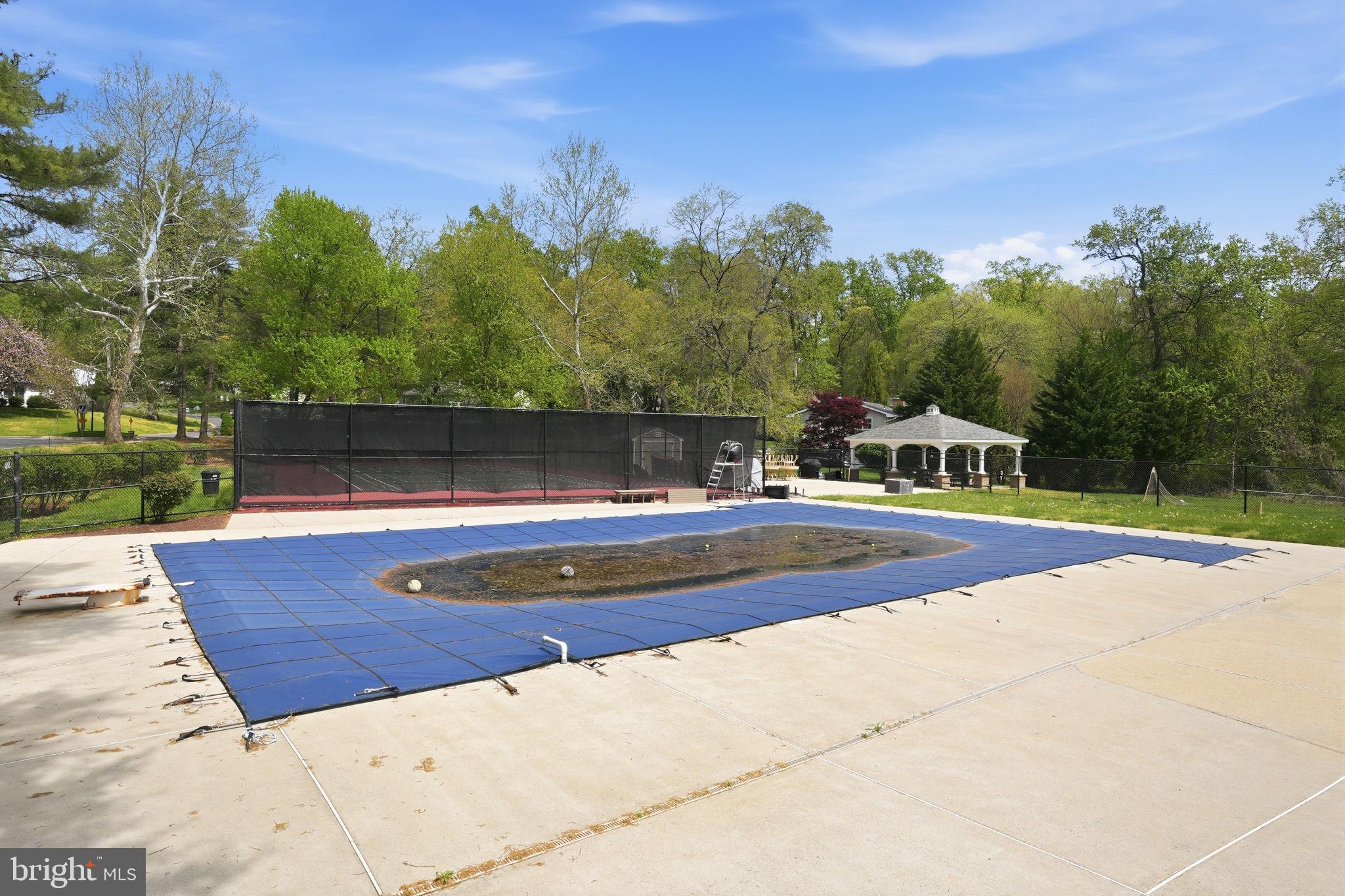 GLEN EDEN - Residential