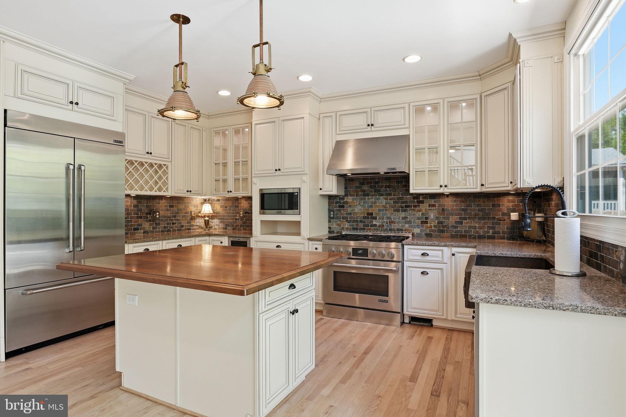 GLEN EDEN - Residential