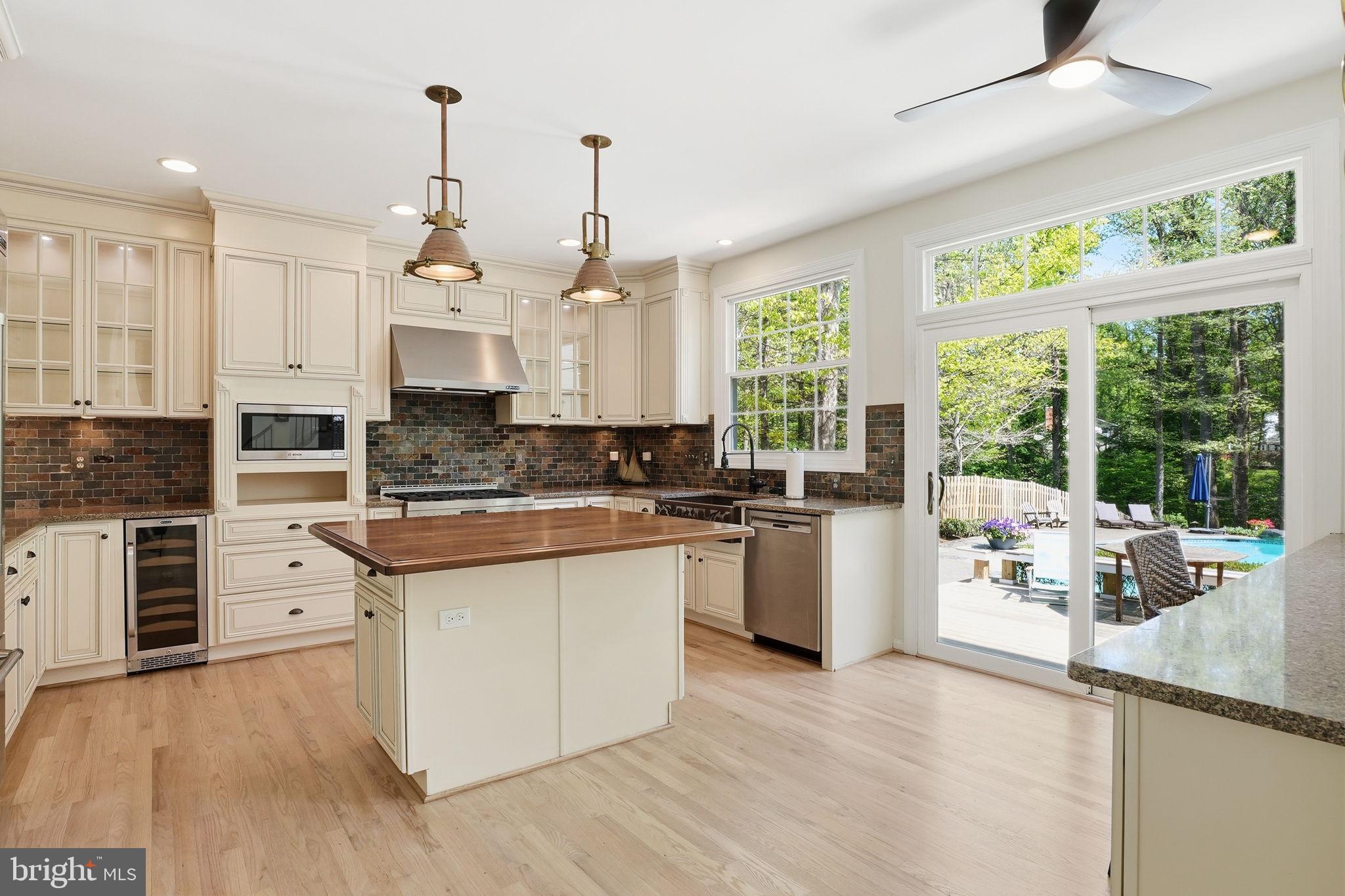 GLEN EDEN - Residential