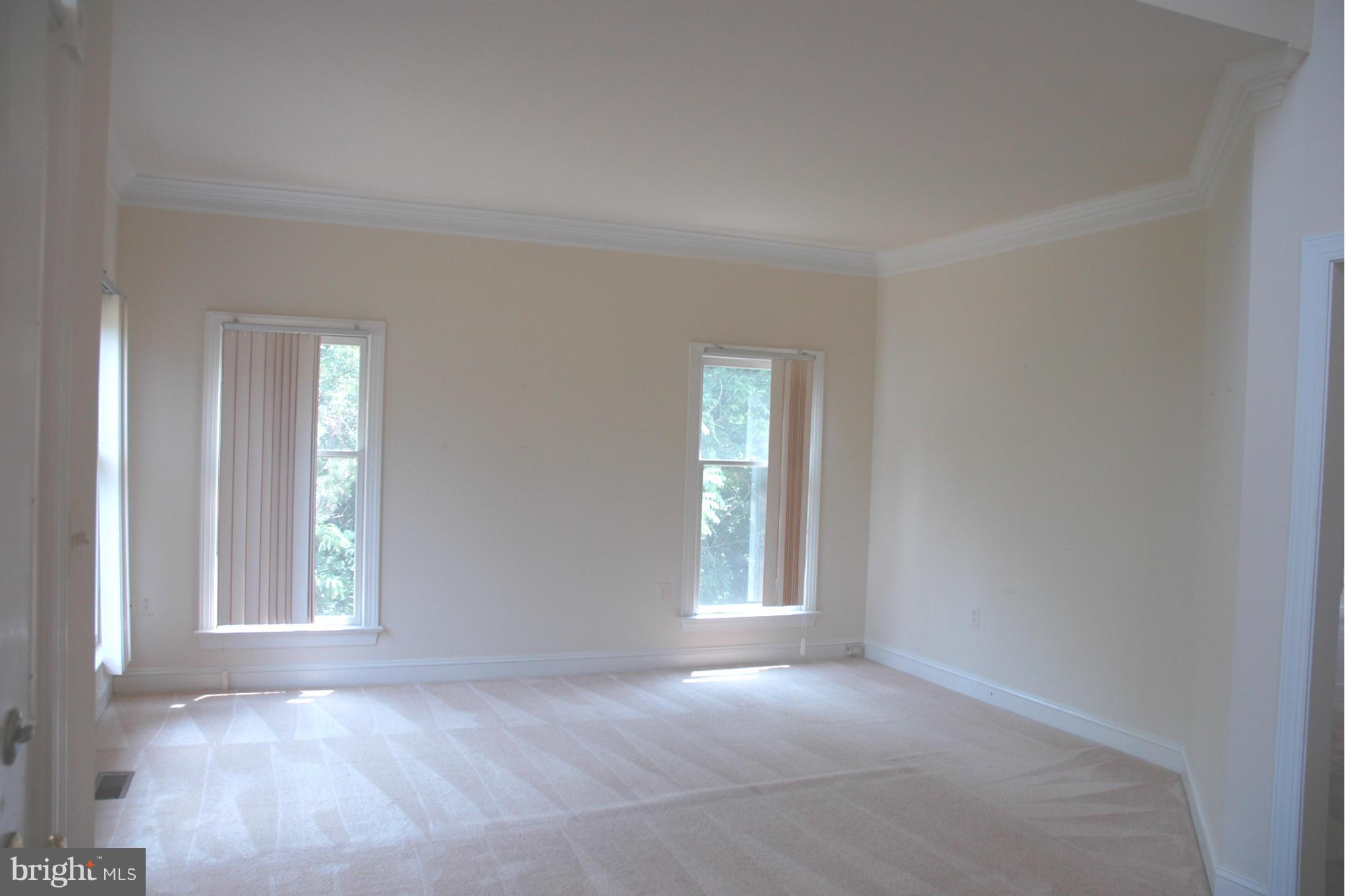 PINEY POND ESTATES - Residential Lease