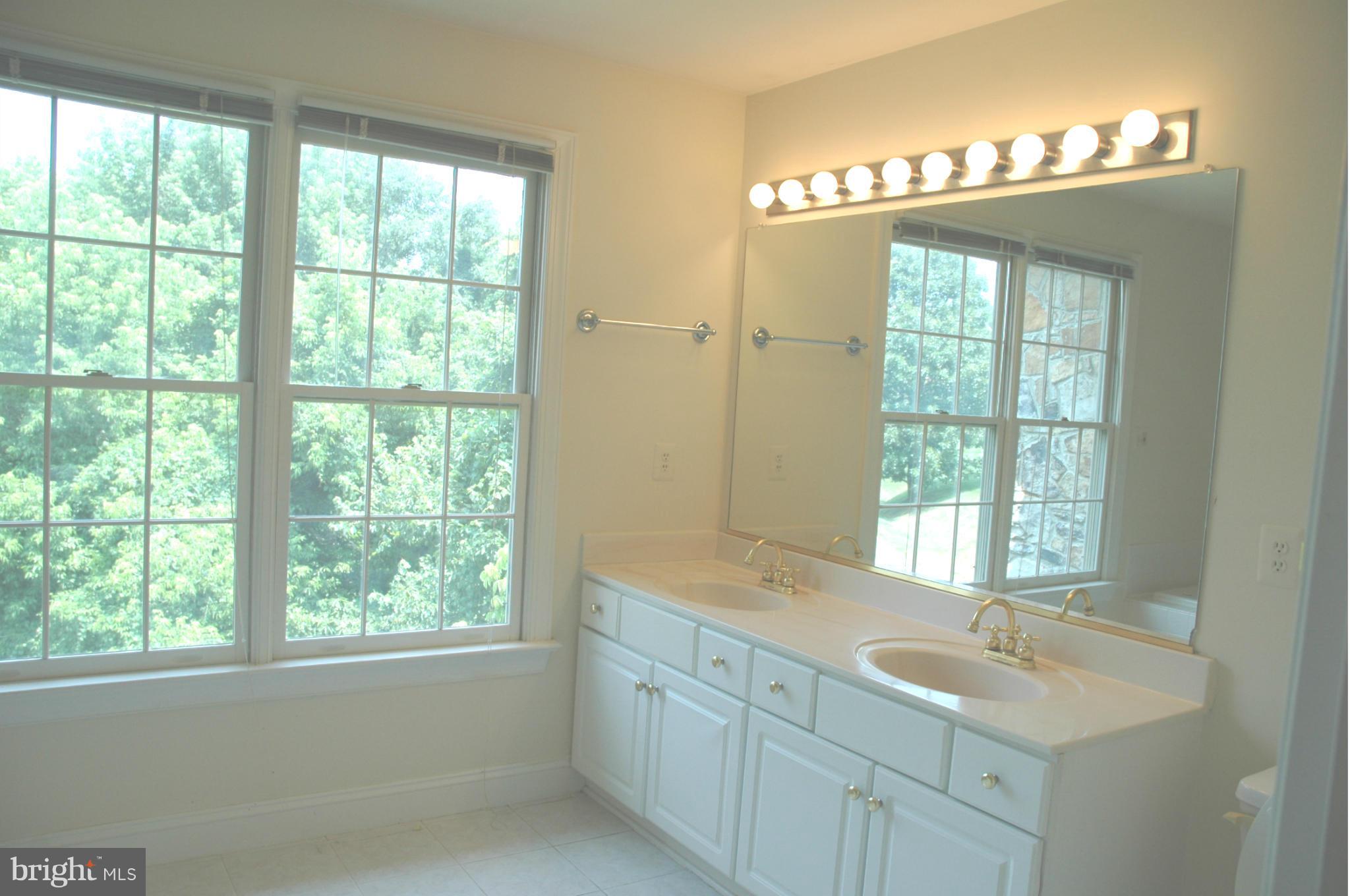 PINEY POND ESTATES - Residential Lease