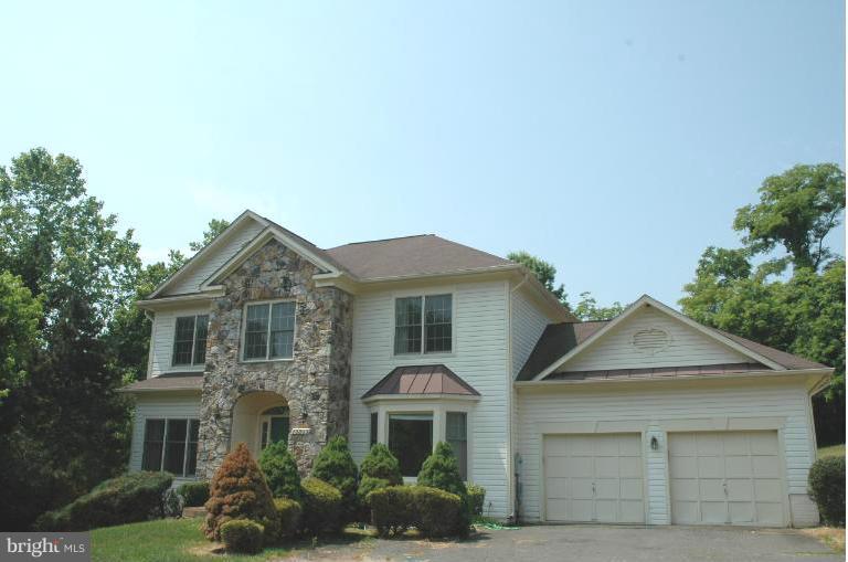 PINEY POND ESTATES - Residential Lease