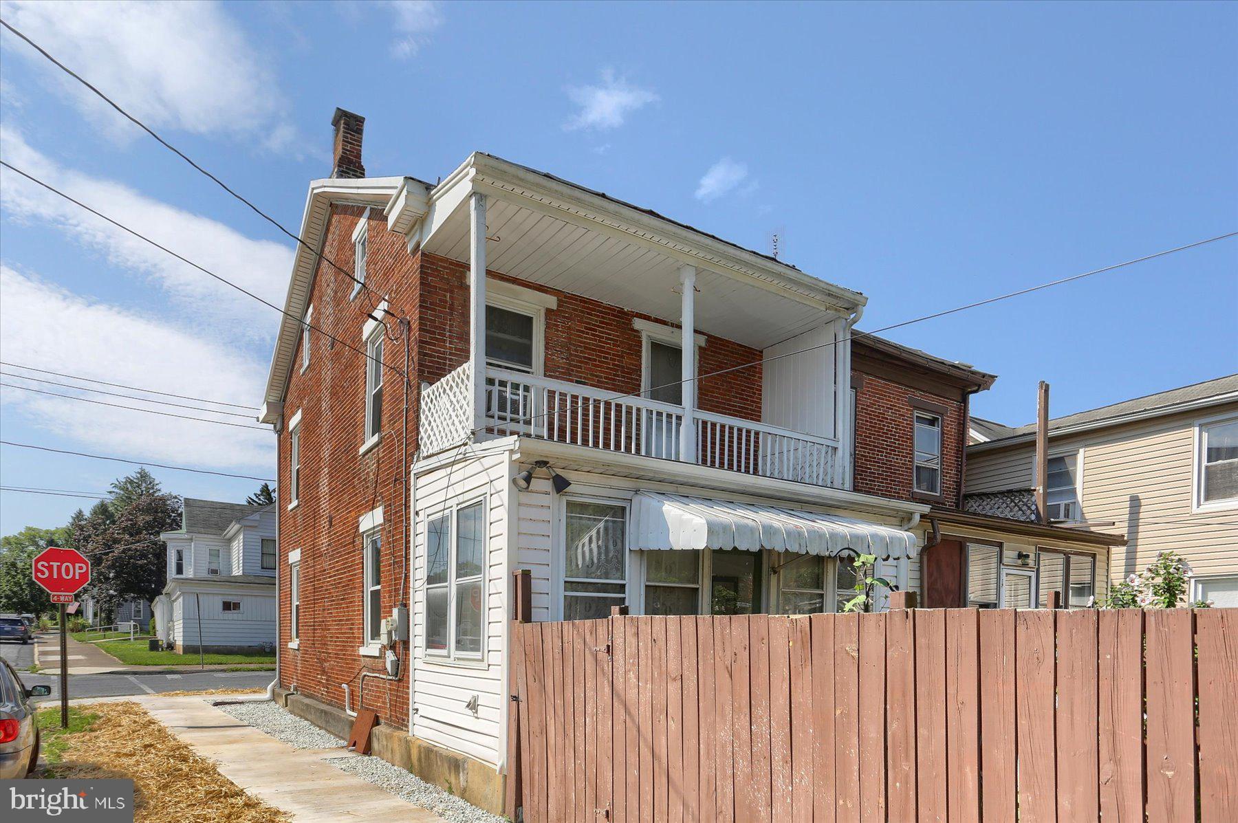 100 W KELLER STREET