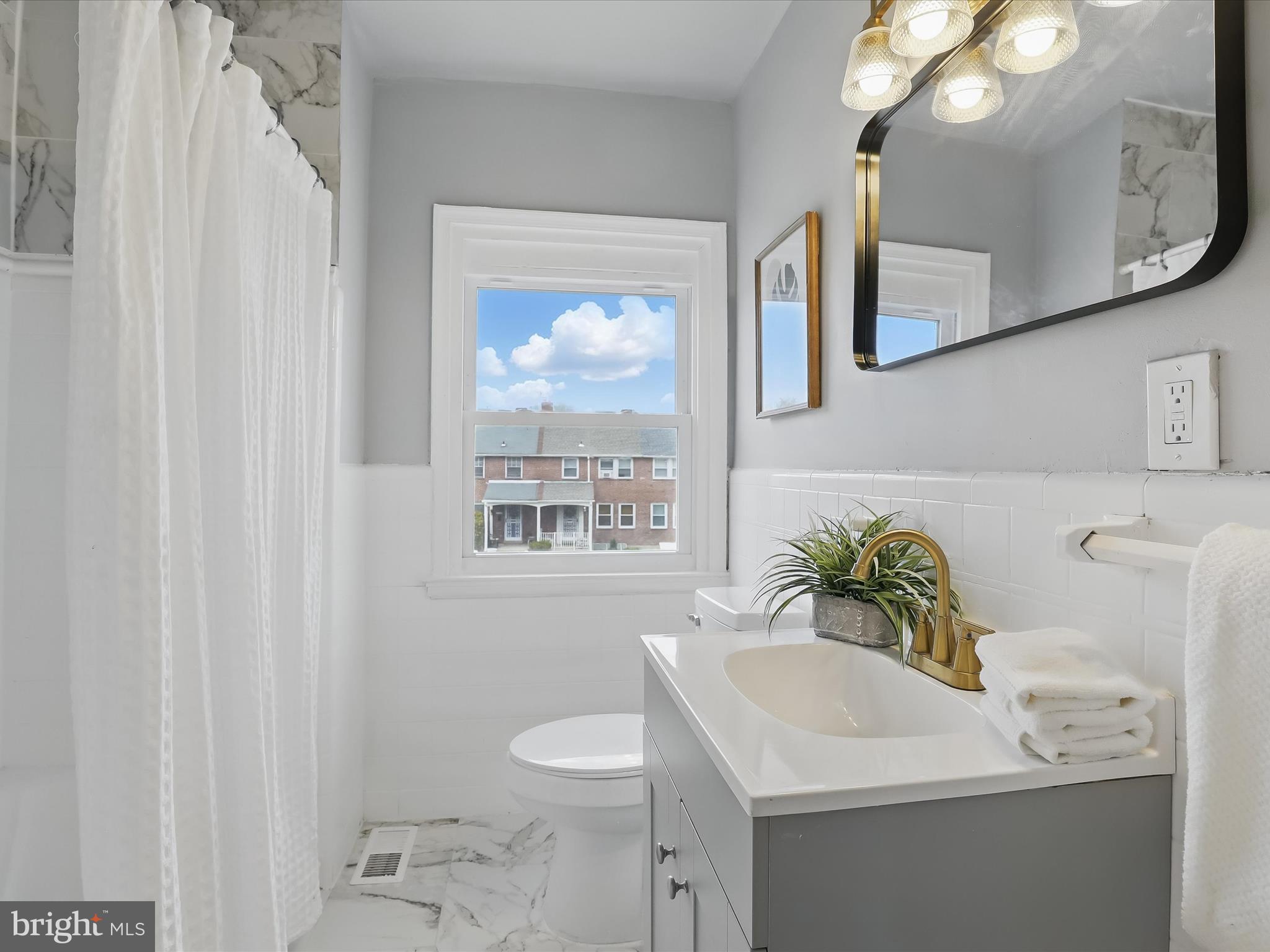 NEW NORTHWOOD - Residential