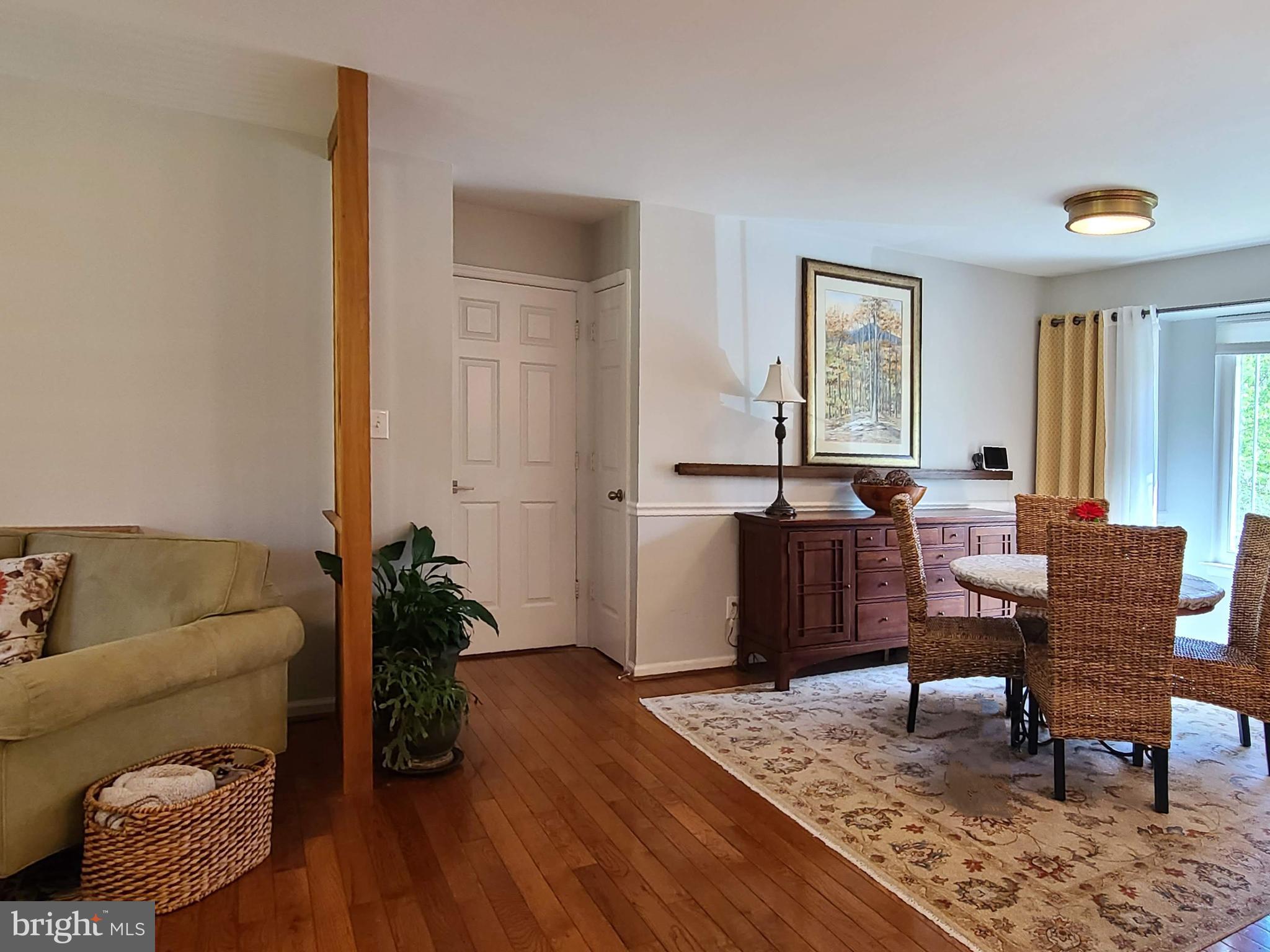 HOLLEYBROOKE - Residential Lease