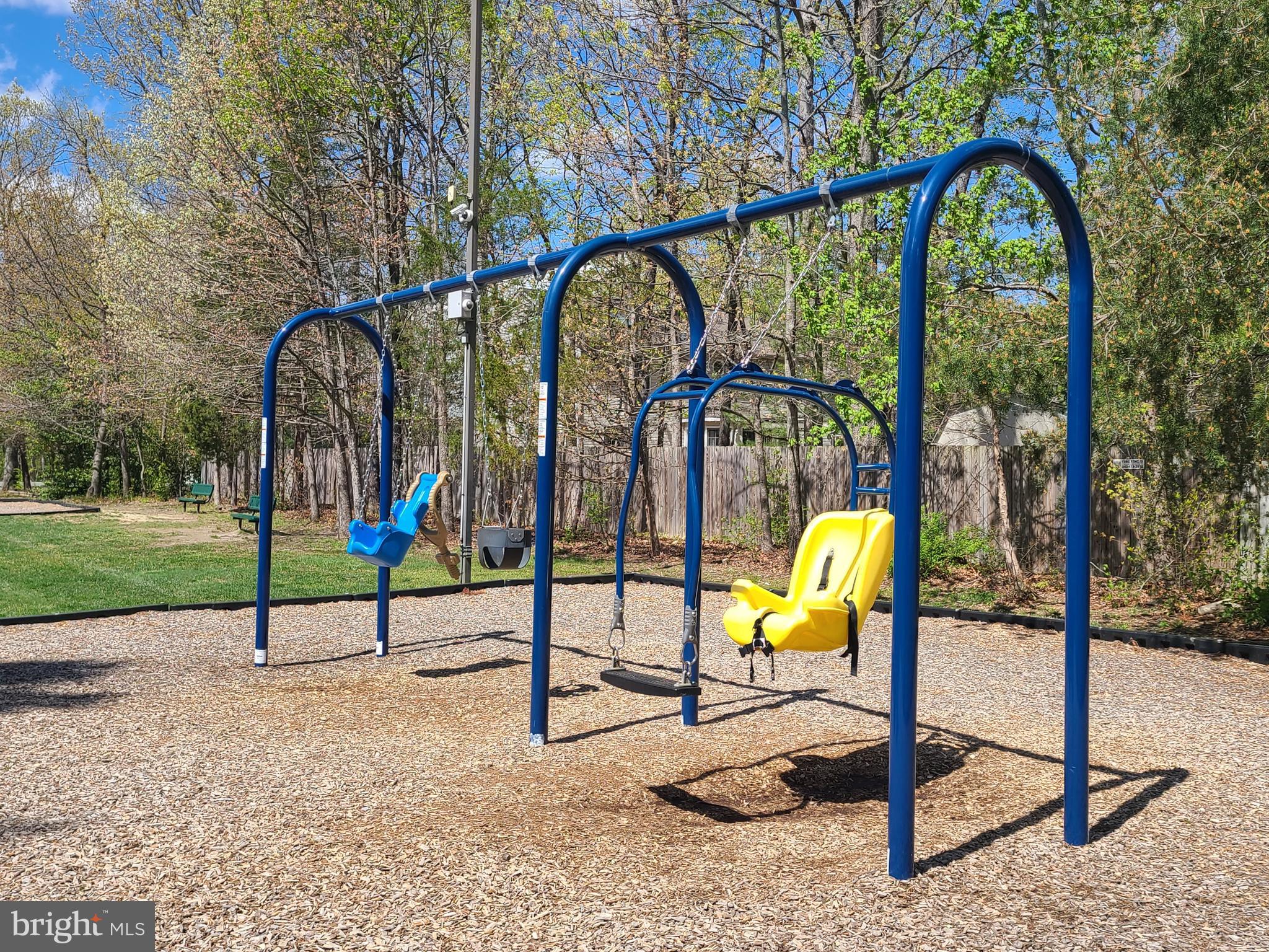 HOLLEYBROOKE - Residential Lease