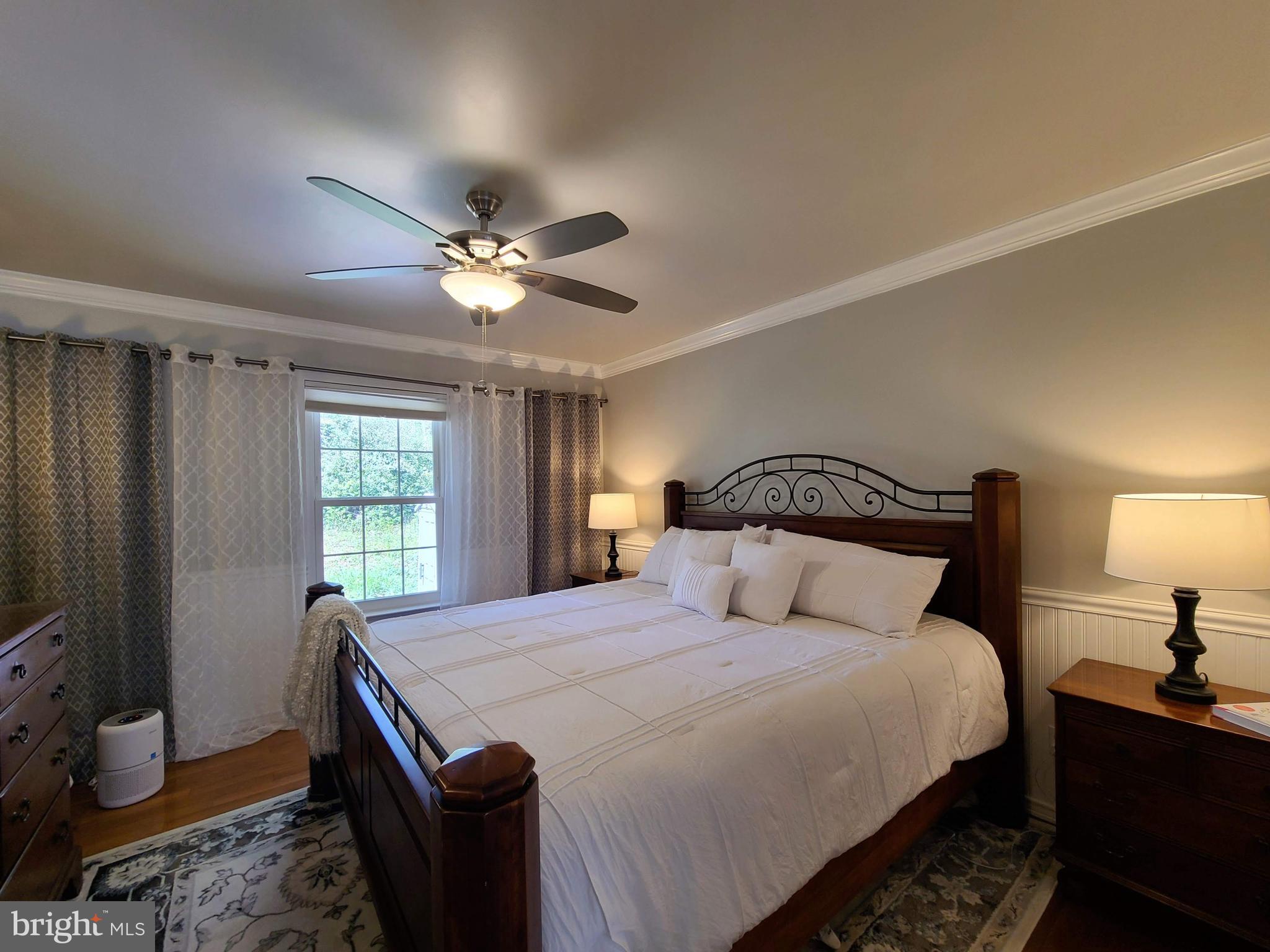 HOLLEYBROOKE - Residential Lease