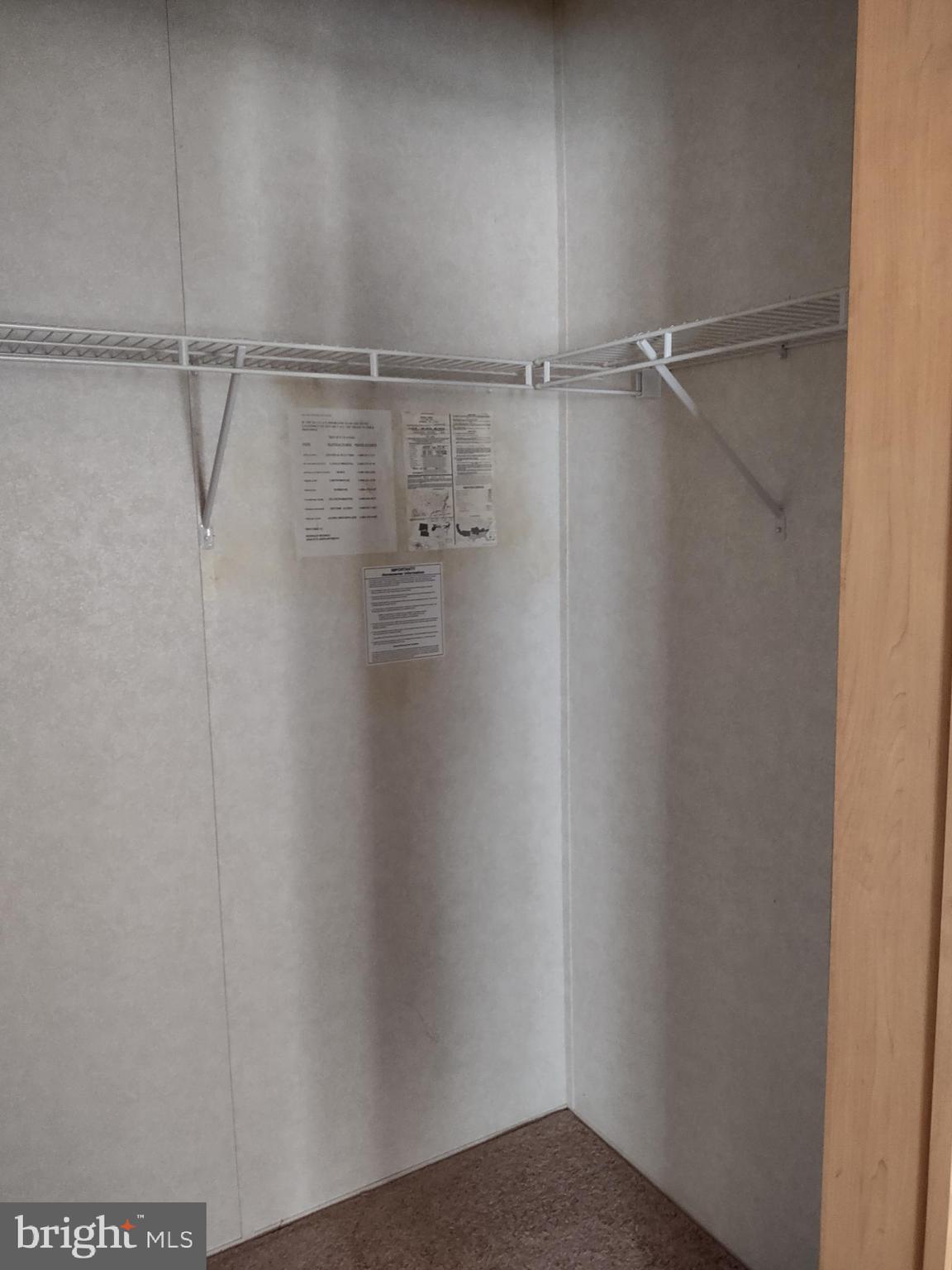 LYONS CREEK MOBILE ESTATES - Residential