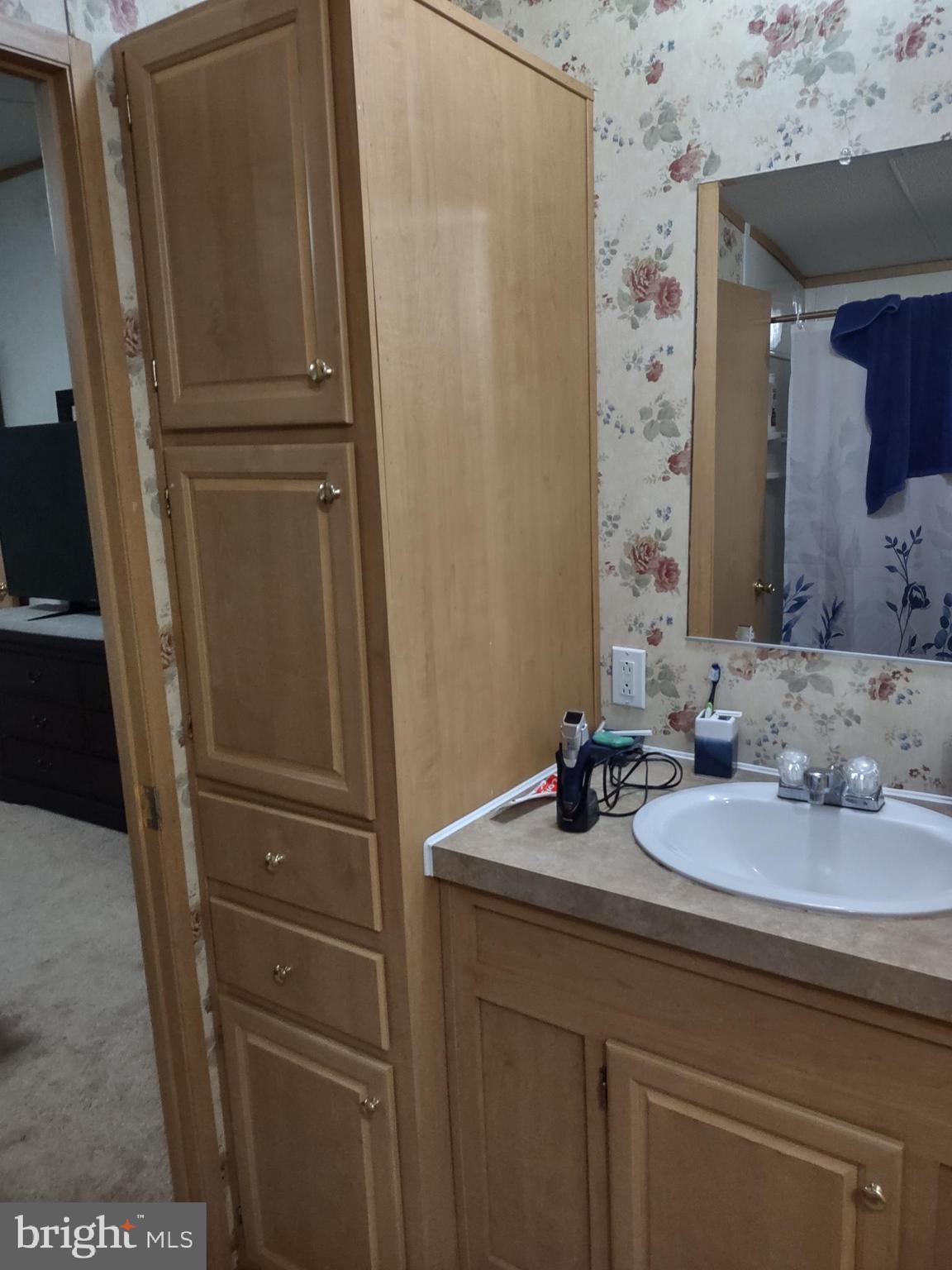 LYONS CREEK MOBILE ESTATES - Residential