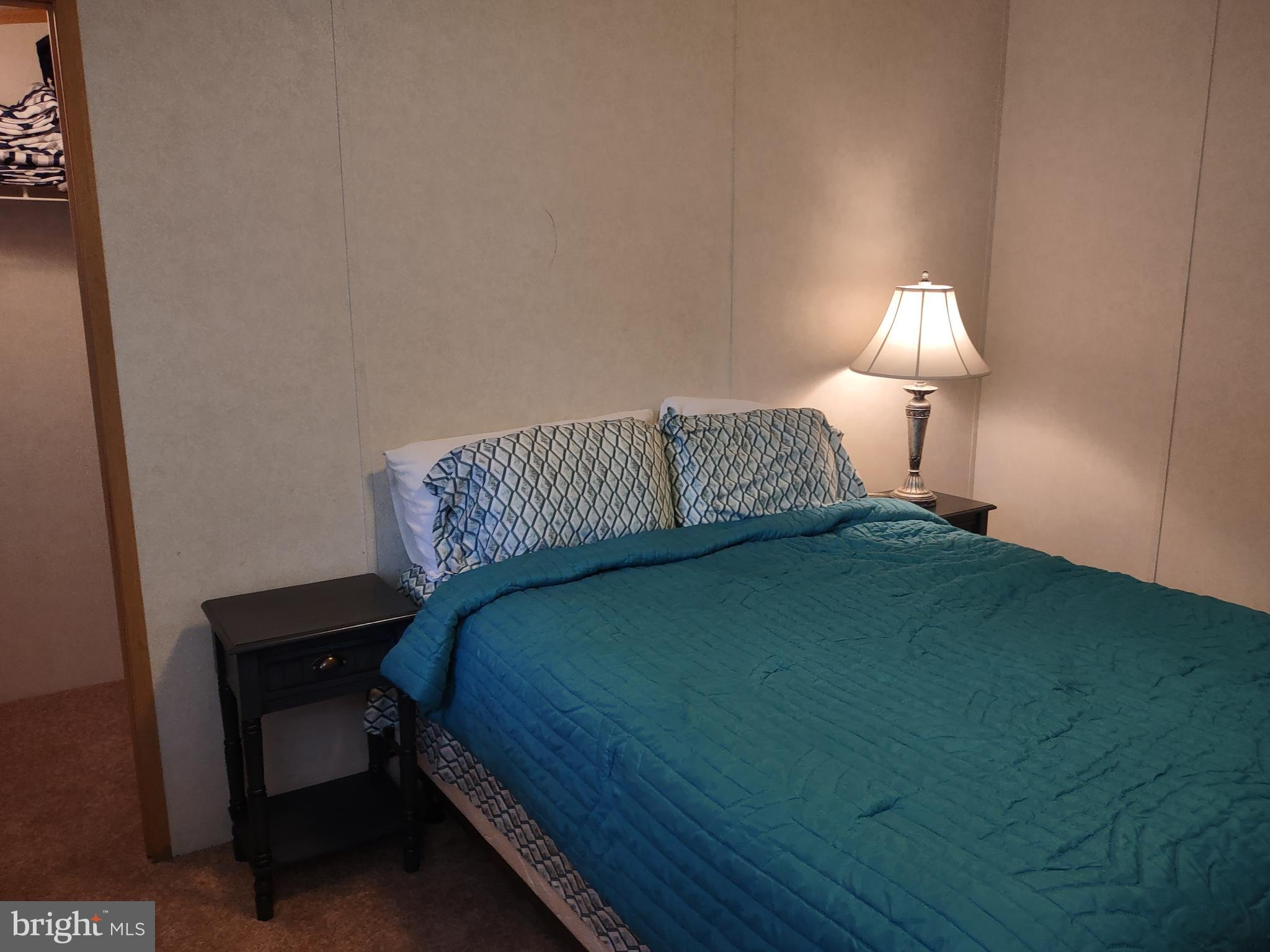 LYONS CREEK MOBILE ESTATES - Residential