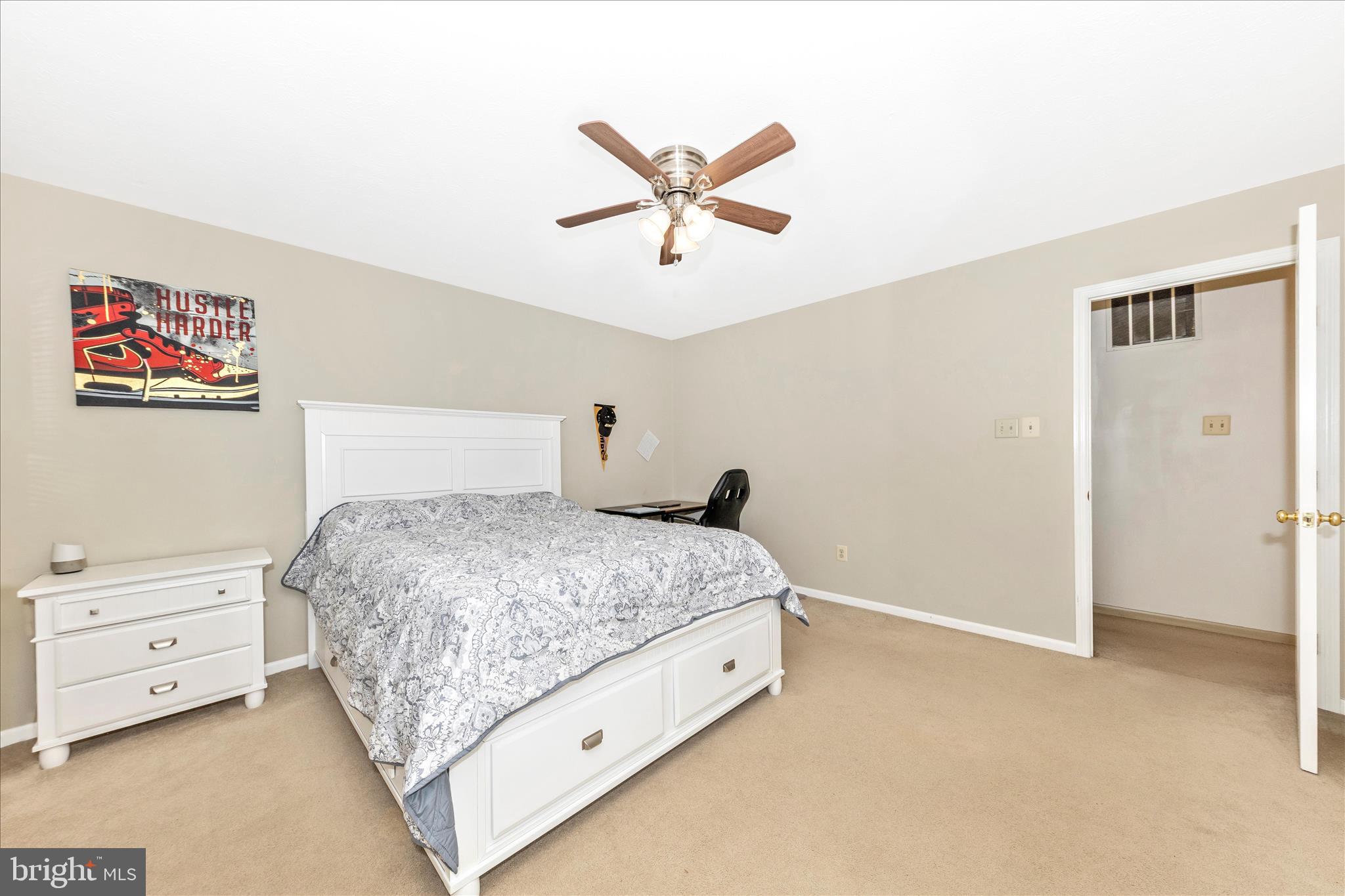 GOLF VIEW - Residential