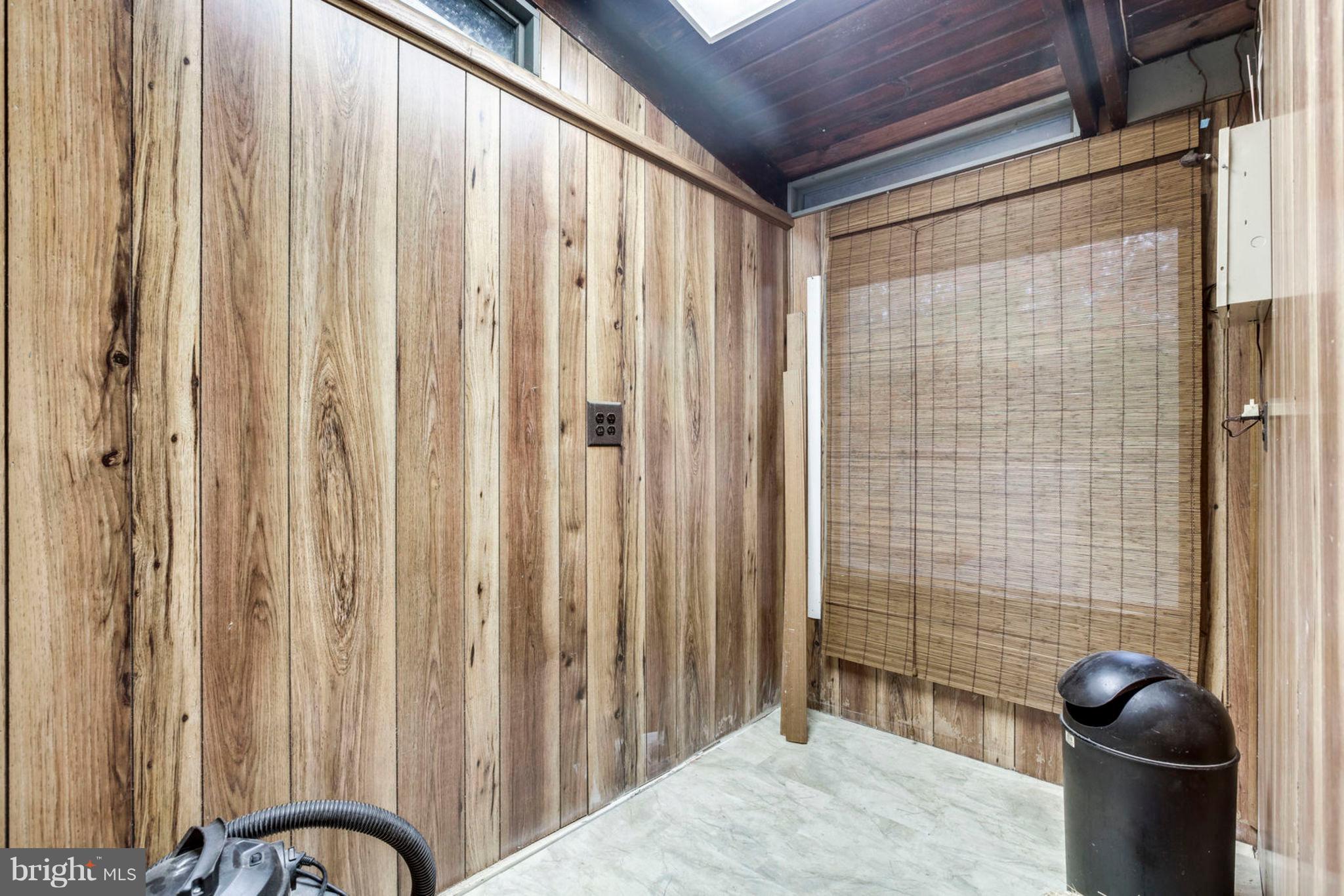 HOLMES RUN ACRES - Residential