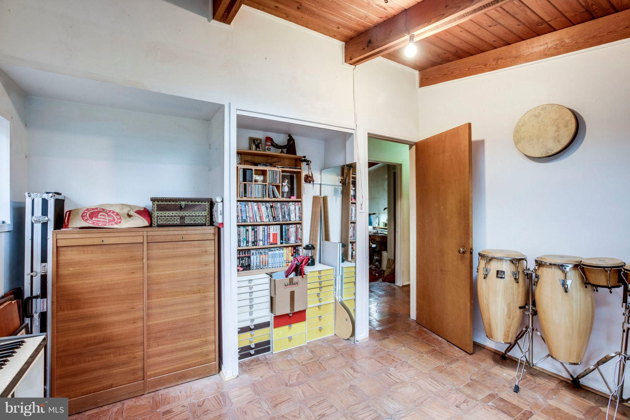 HOLMES RUN ACRES - Residential