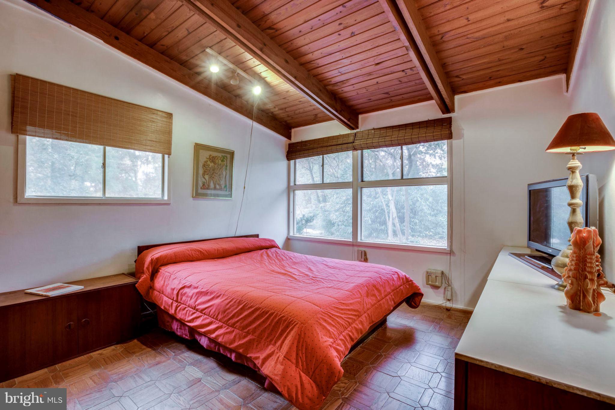 HOLMES RUN ACRES - Residential