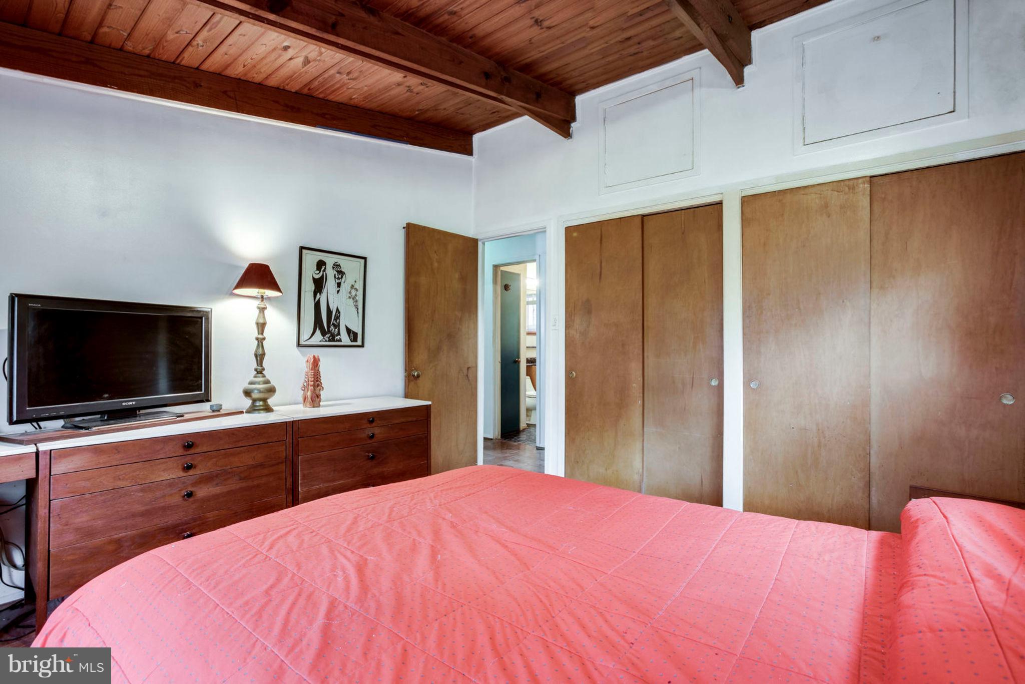 HOLMES RUN ACRES - Residential