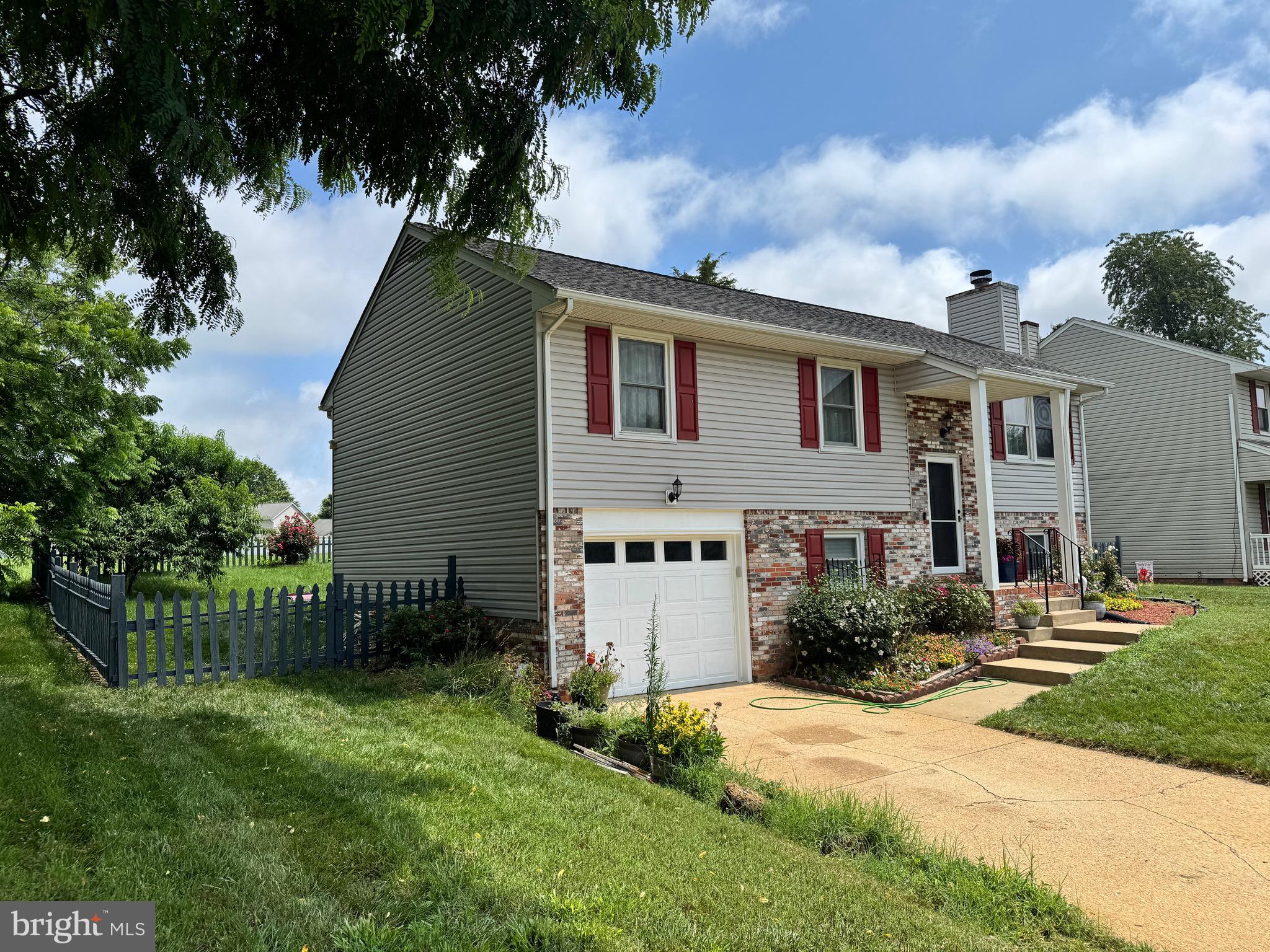 CHANCELLOR GREEN - Residential