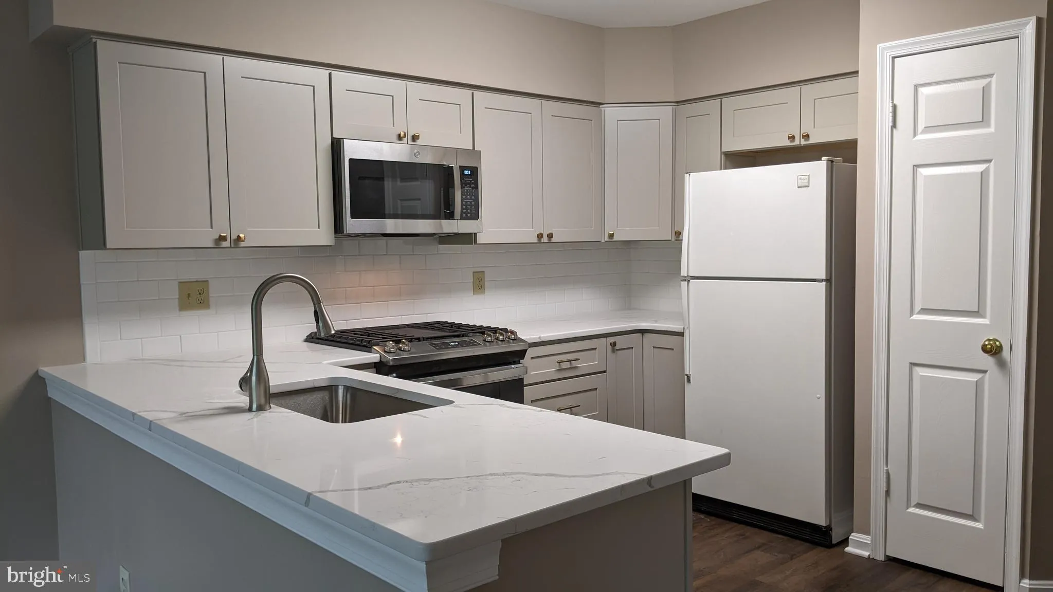 Lutherville Timonium, Maryland 21093, United States, 2 Bedrooms Bedrooms, ,2 BathroomsBathrooms,Residential,Active,15562