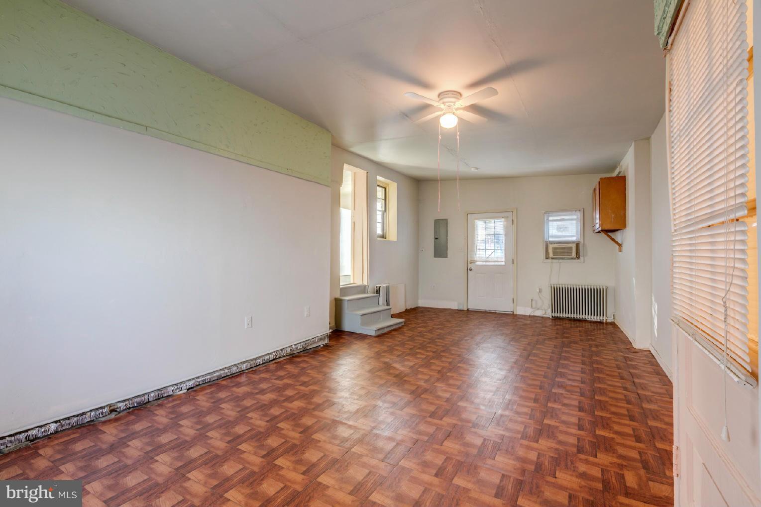 ADDISON HEIGHTS - Residential Lease