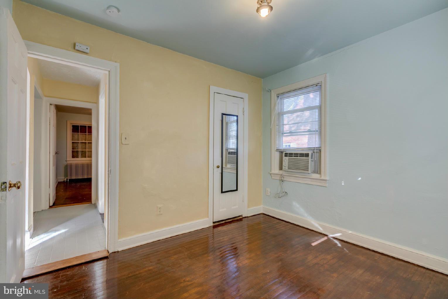 ADDISON HEIGHTS - Residential Lease