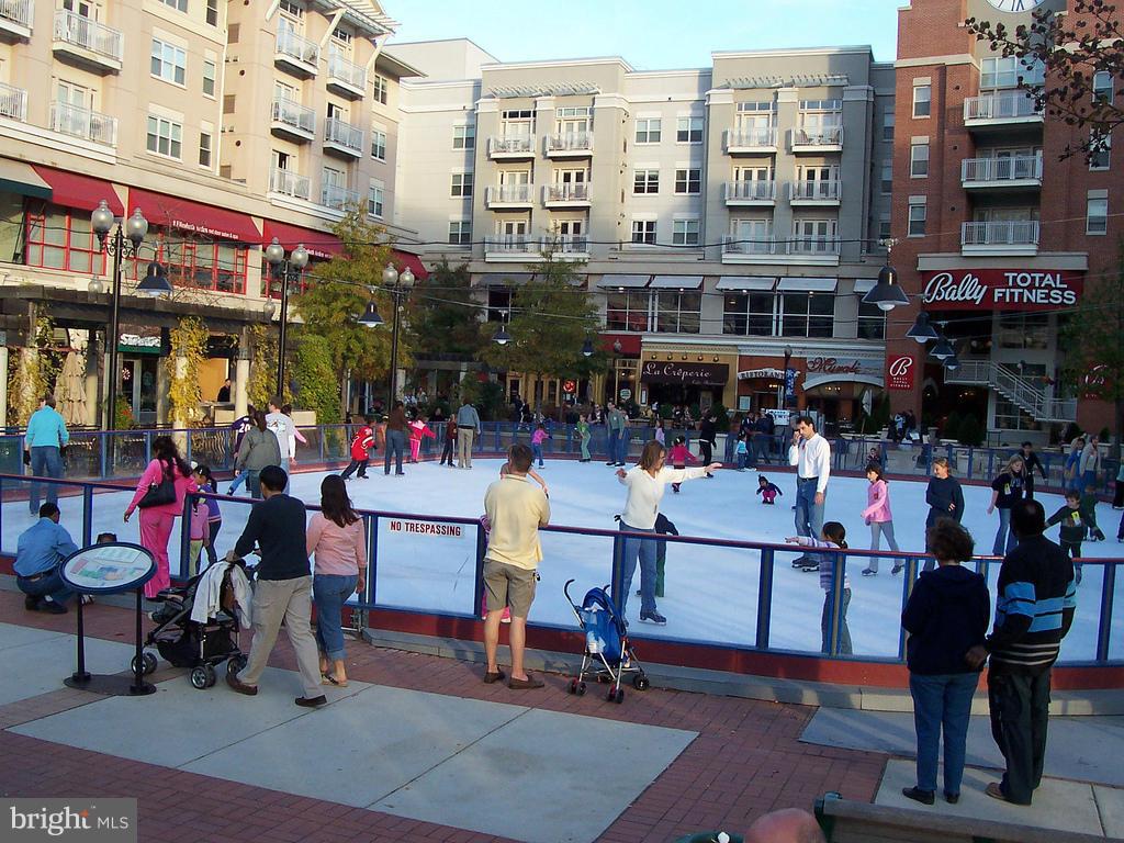 ADDISON HEIGHTS - Residential Lease