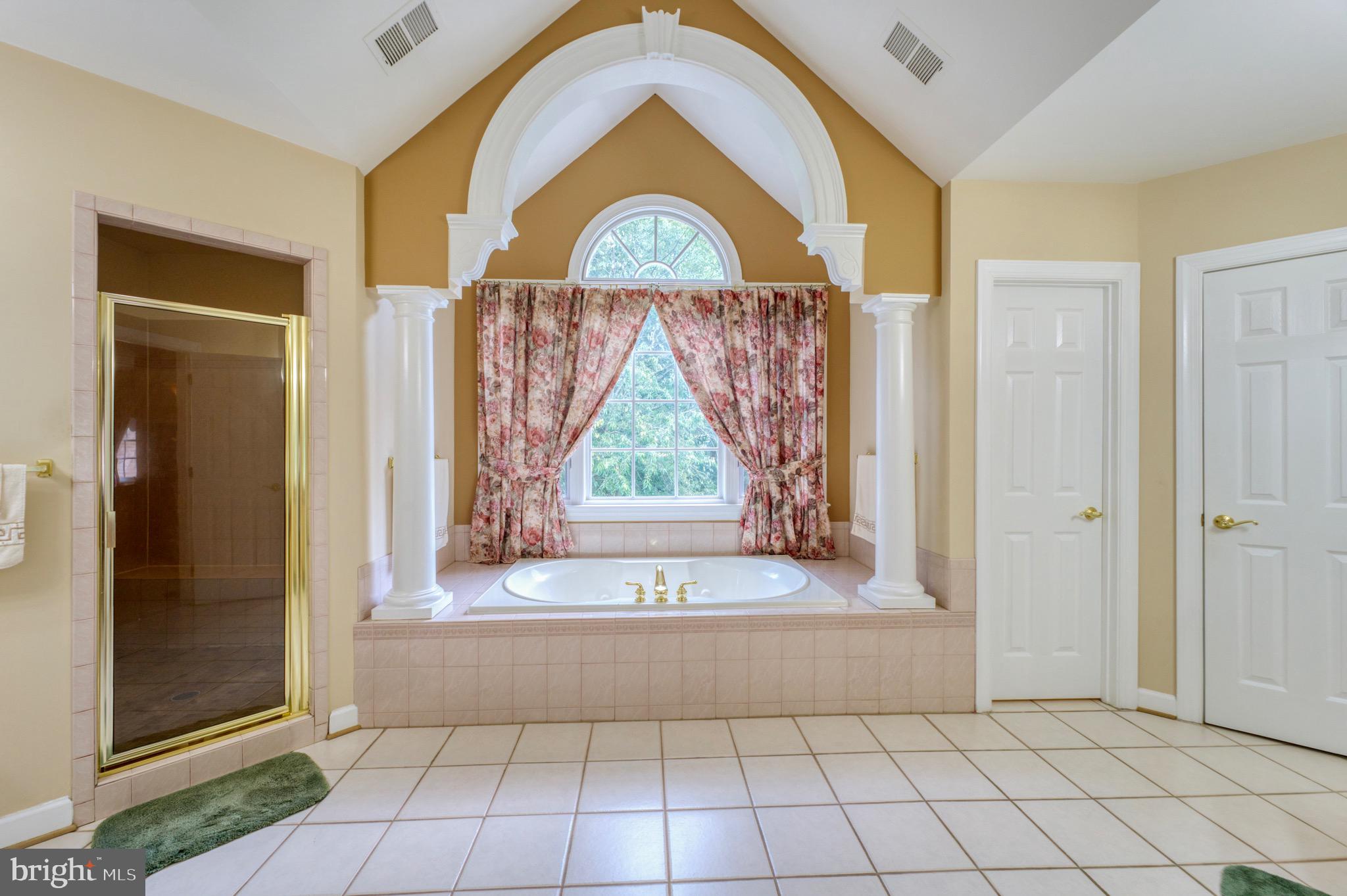 SENECA GREEN - Residential