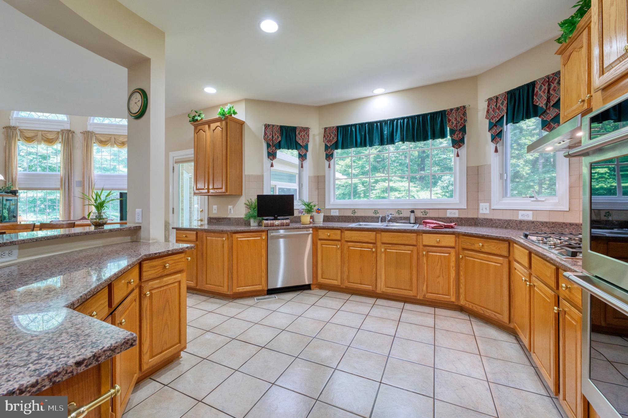 SENECA GREEN - Residential