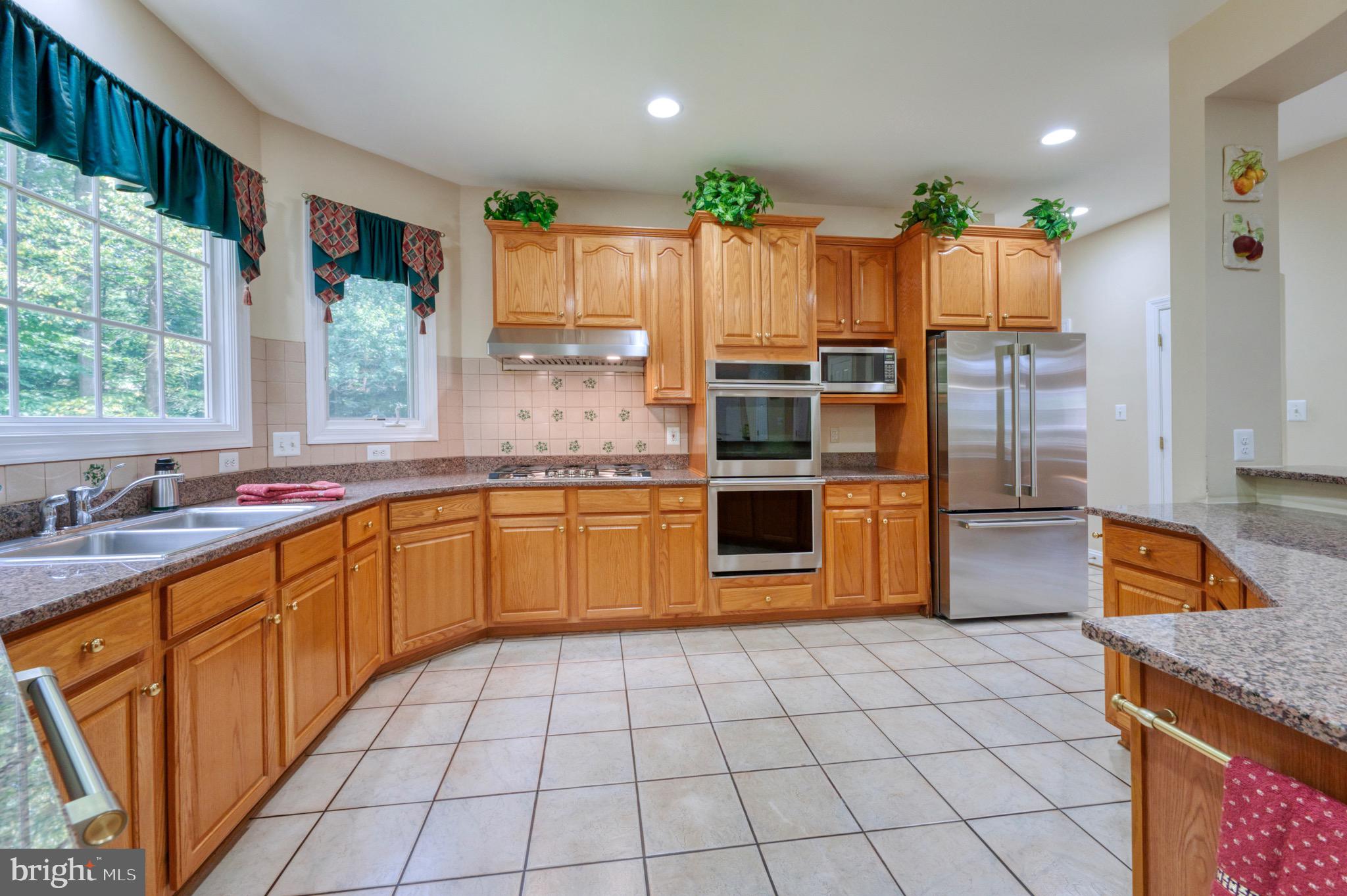 SENECA GREEN - Residential