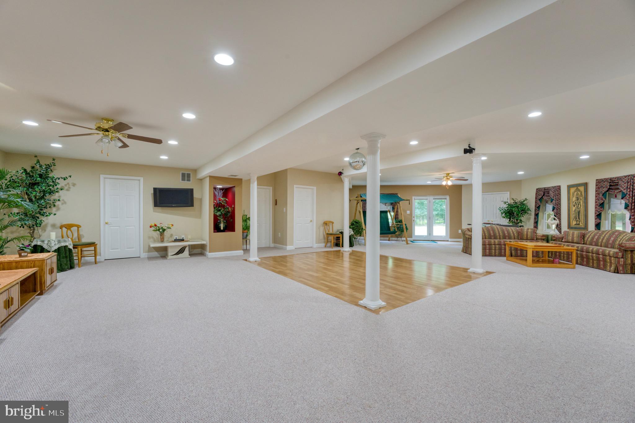 SENECA GREEN - Residential