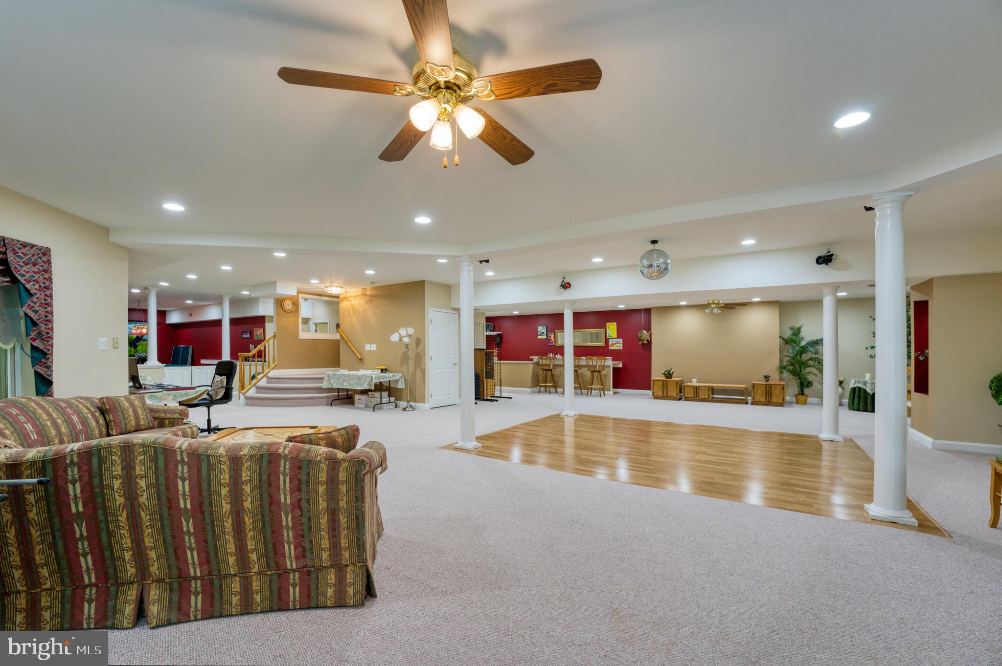 SENECA GREEN - Residential