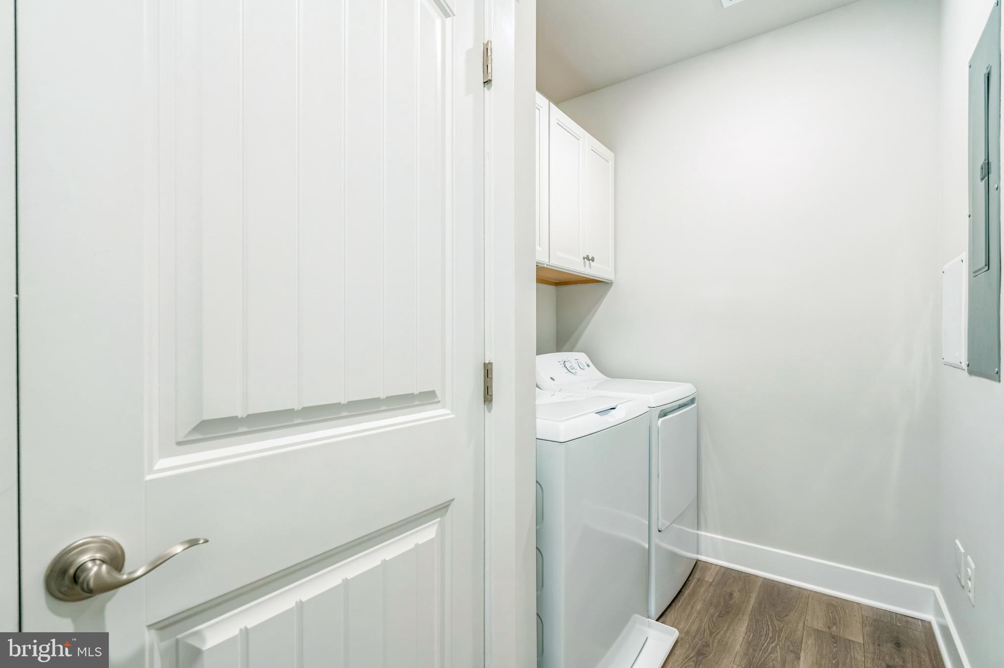 102 BOATSWAIN WAY 2933