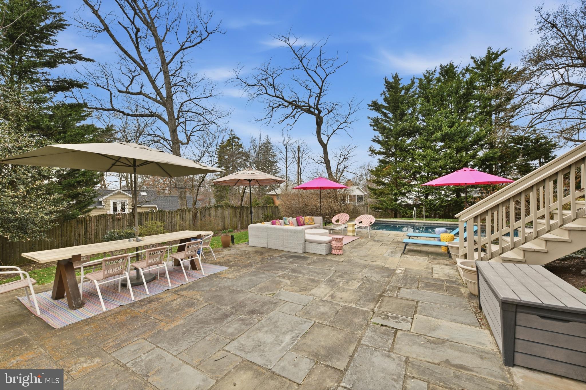 SHIRLEY WOODS - Residential