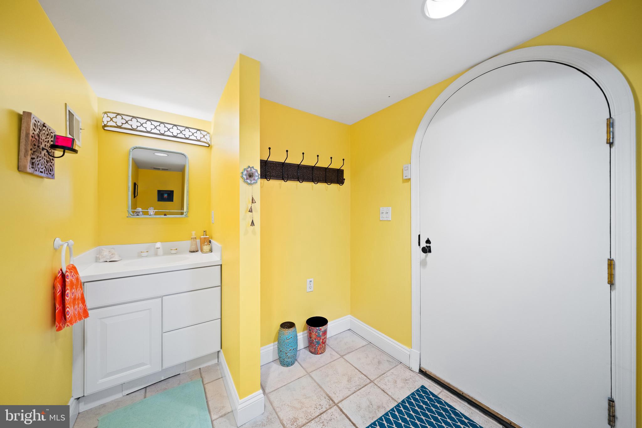 SHIRLEY WOODS - Residential