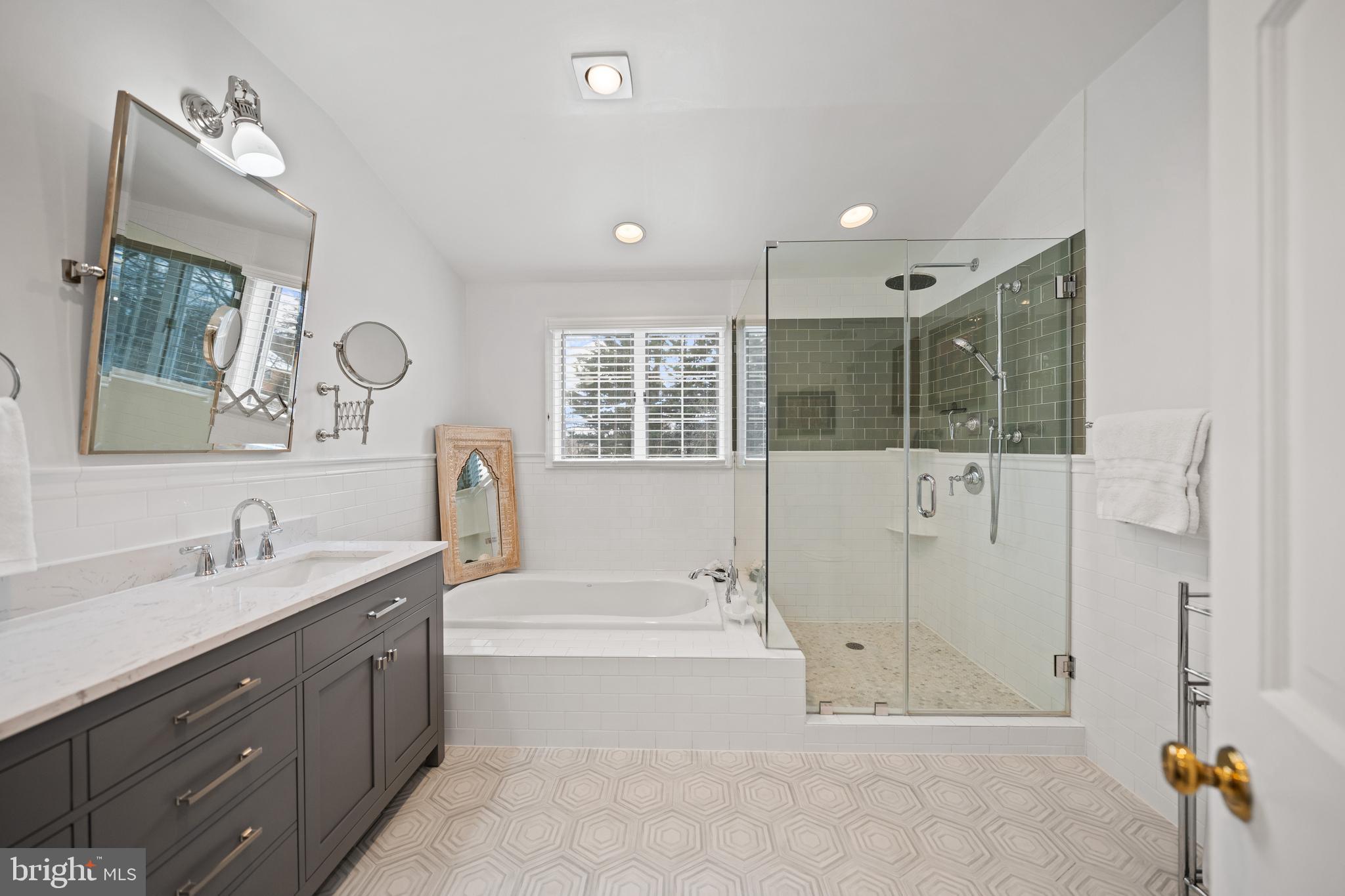 SHIRLEY WOODS - Residential