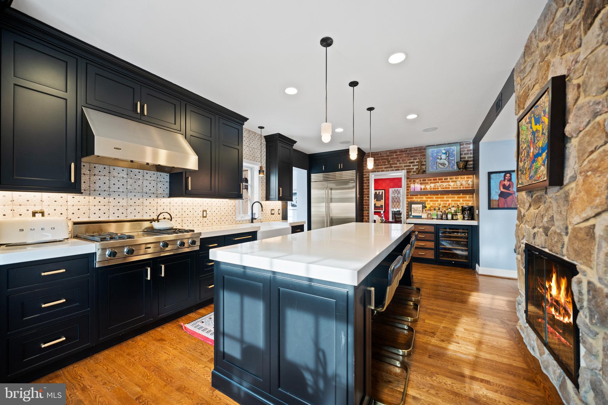 SHIRLEY WOODS - Residential