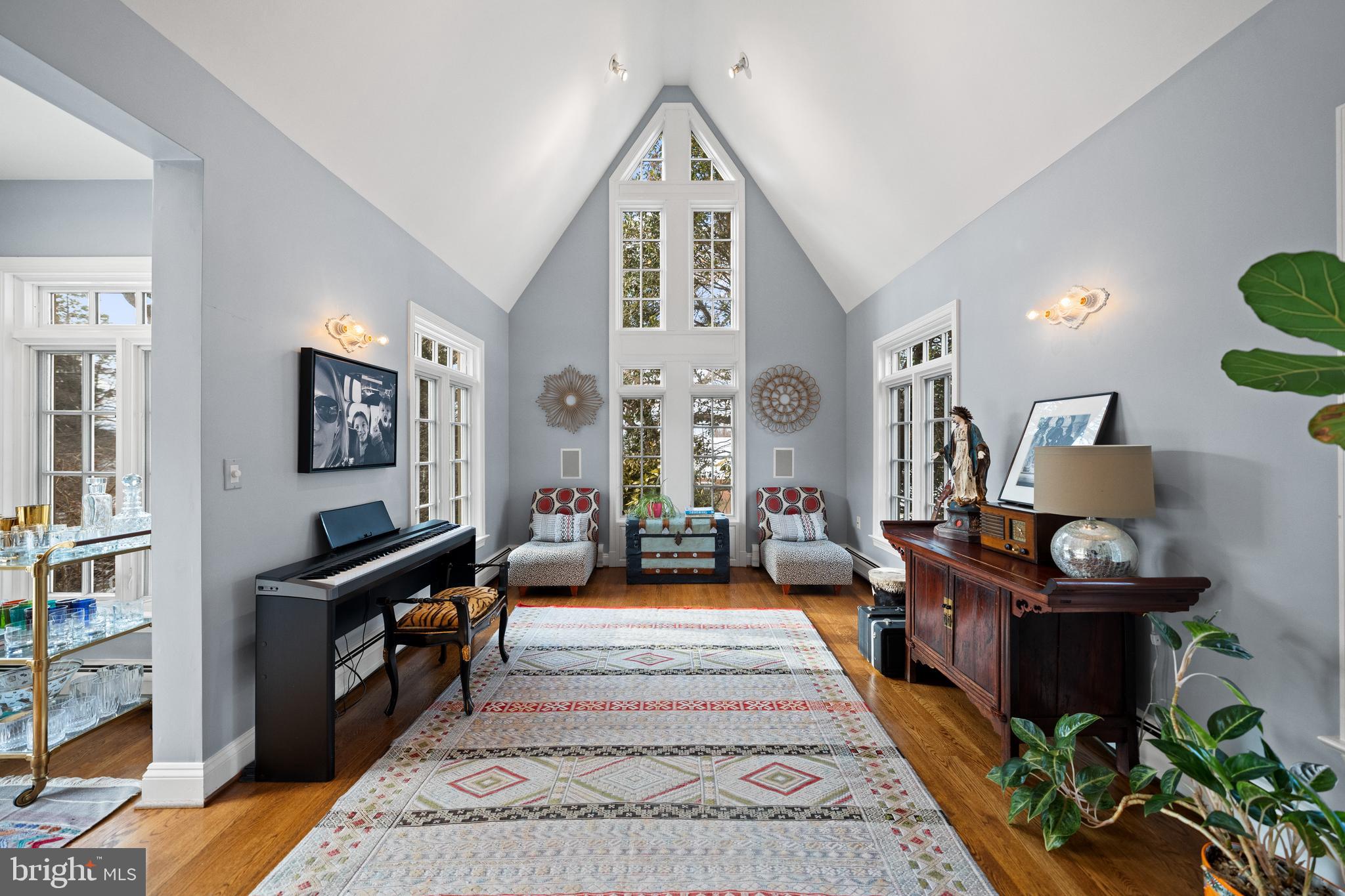 SHIRLEY WOODS - Residential