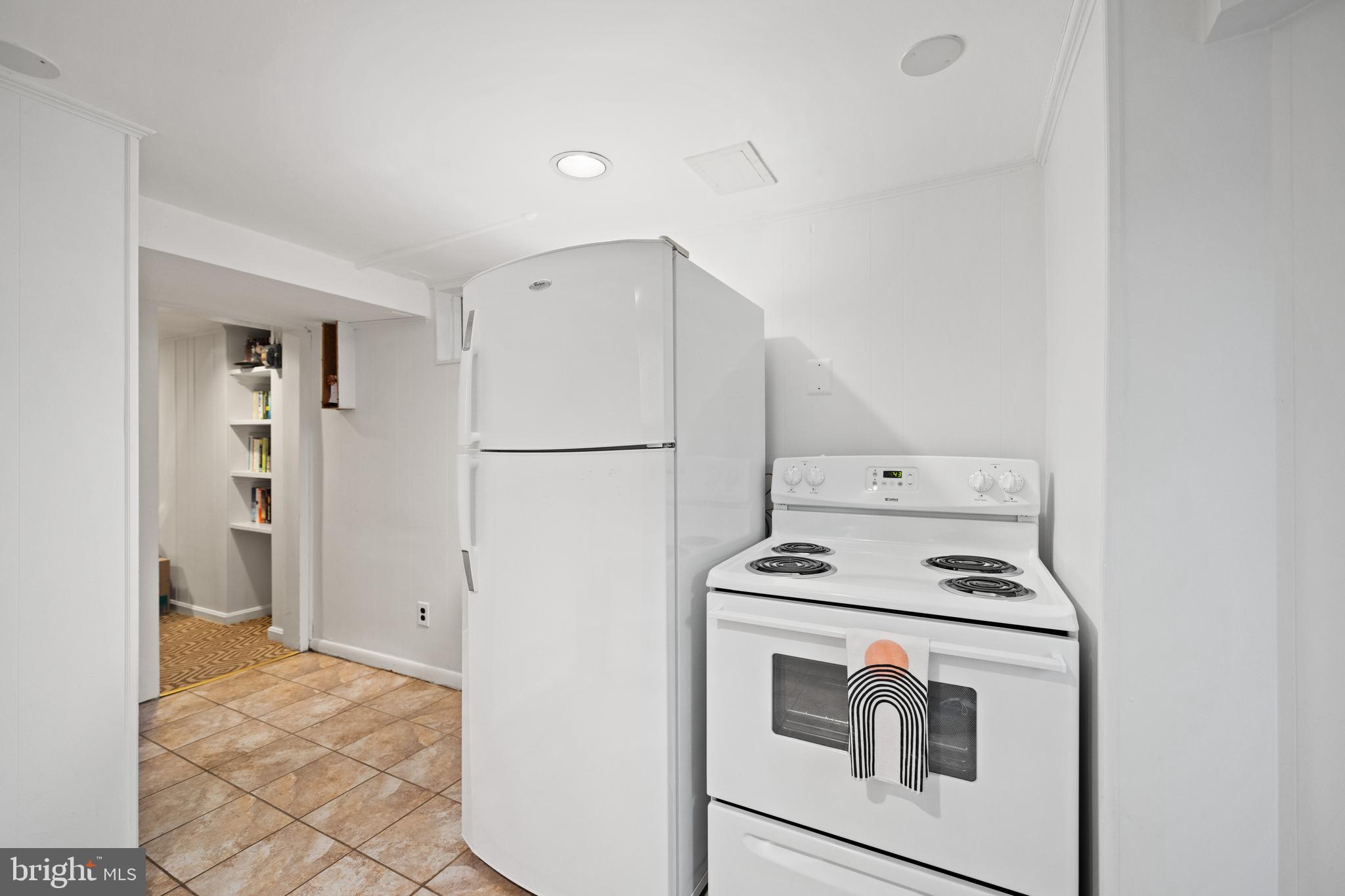 SHIRLEY WOODS - Residential