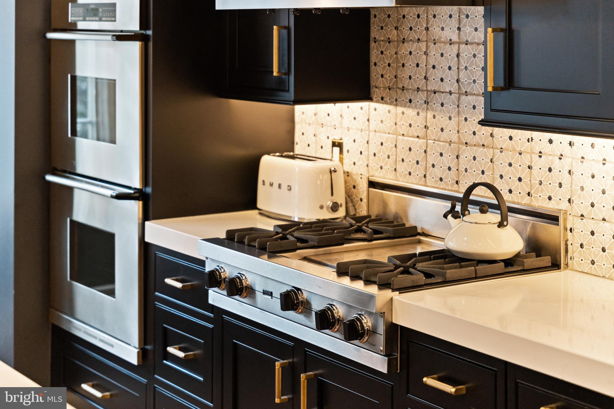 SHIRLEY WOODS - Residential