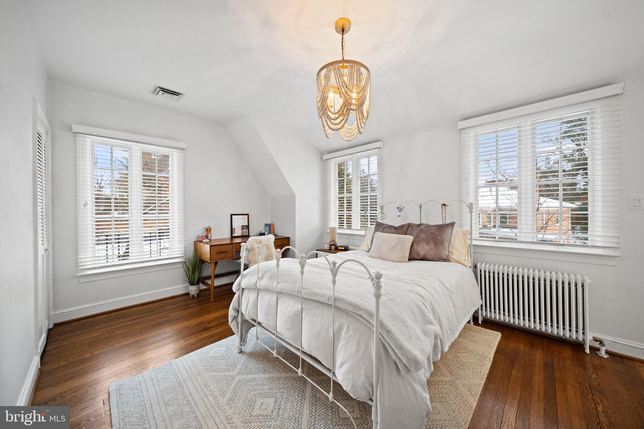 SHIRLEY WOODS - Residential