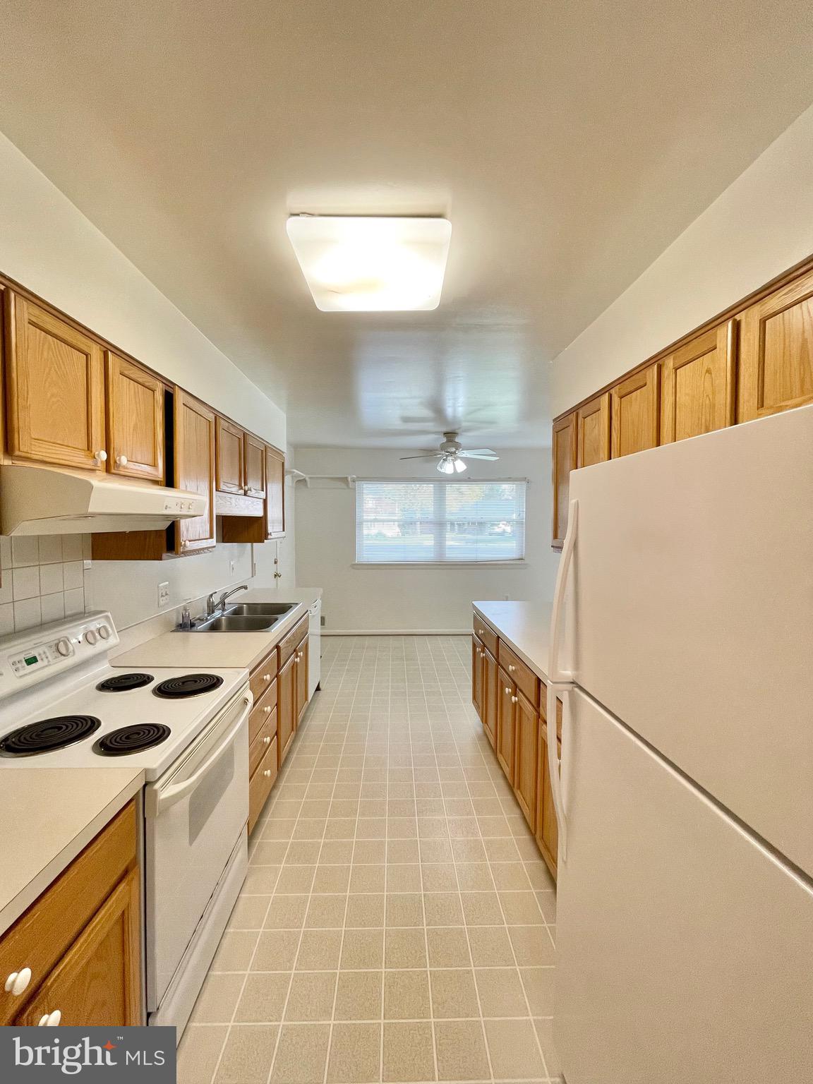 EL NIDO ESTATES - Residential Lease