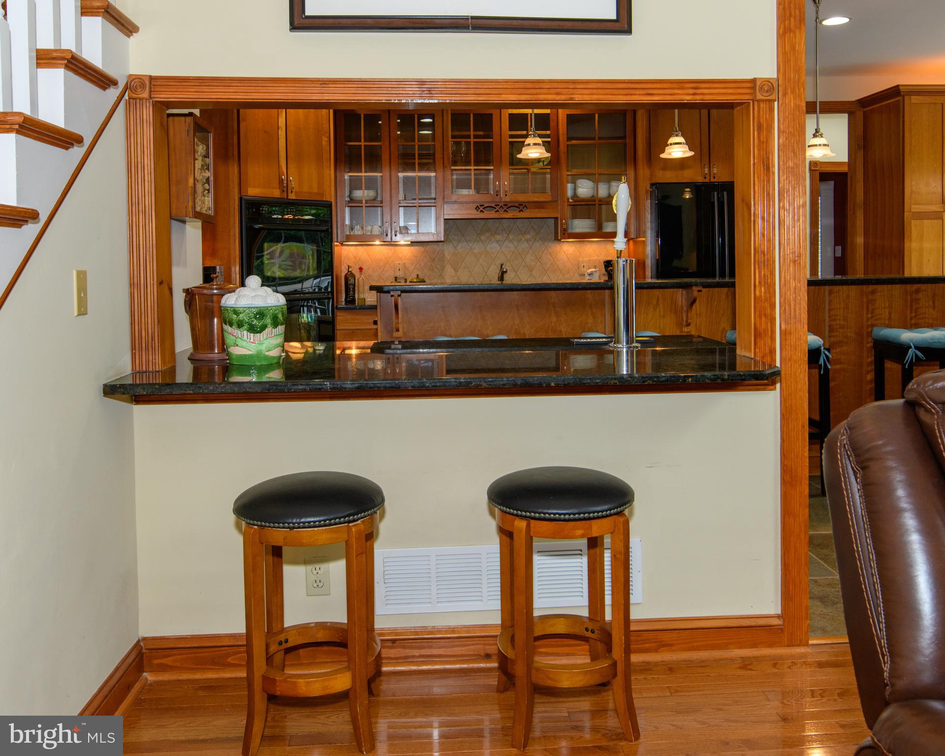 VILLAGE GREENS - Residential