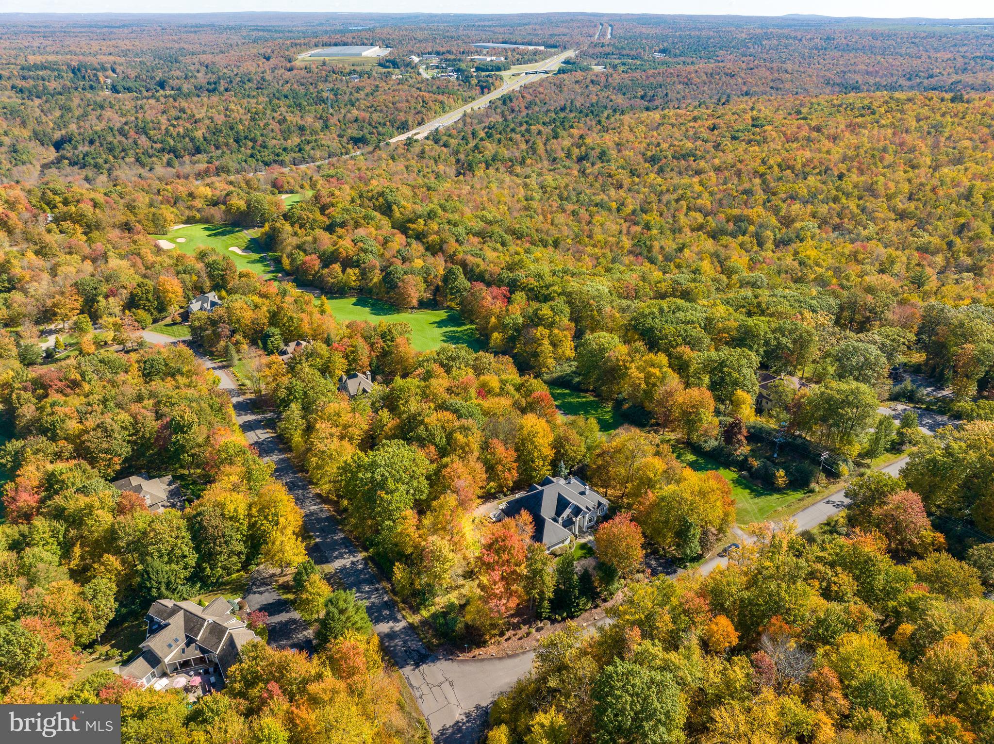 VILLAGE GREENS - Residential
