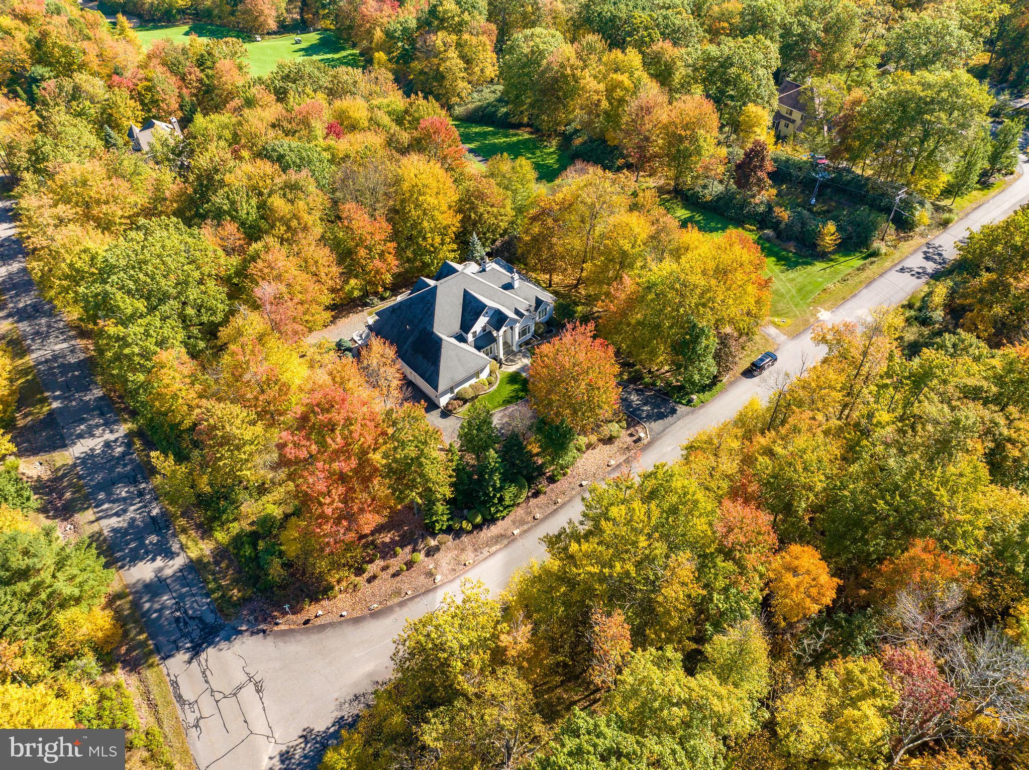 VILLAGE GREENS - Residential