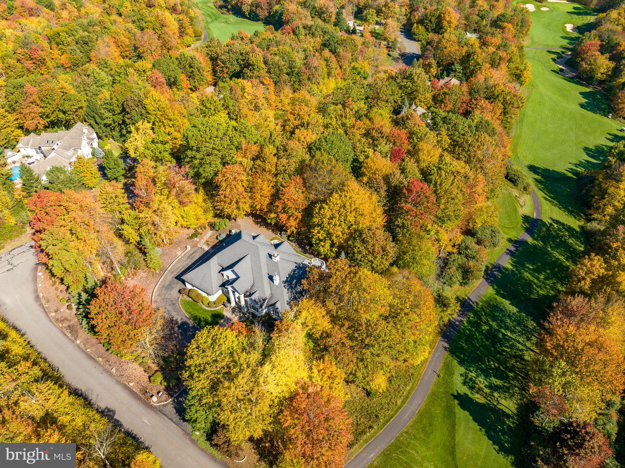 VILLAGE GREENS - Residential