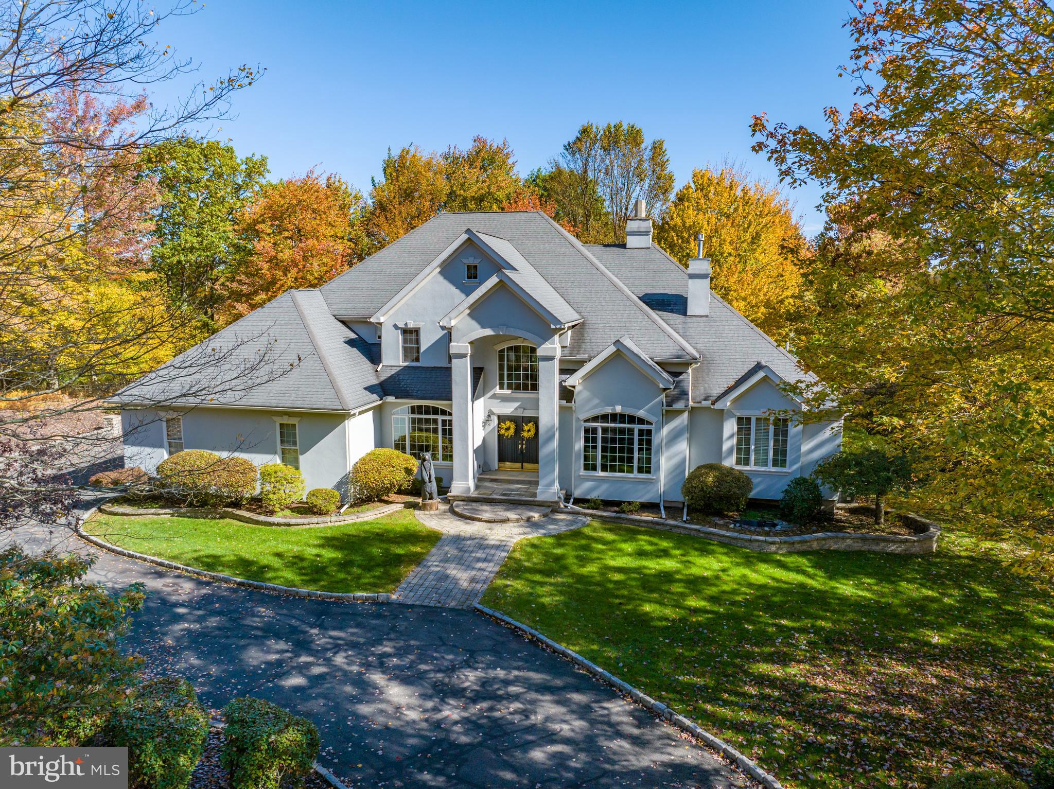 VILLAGE GREENS - Residential