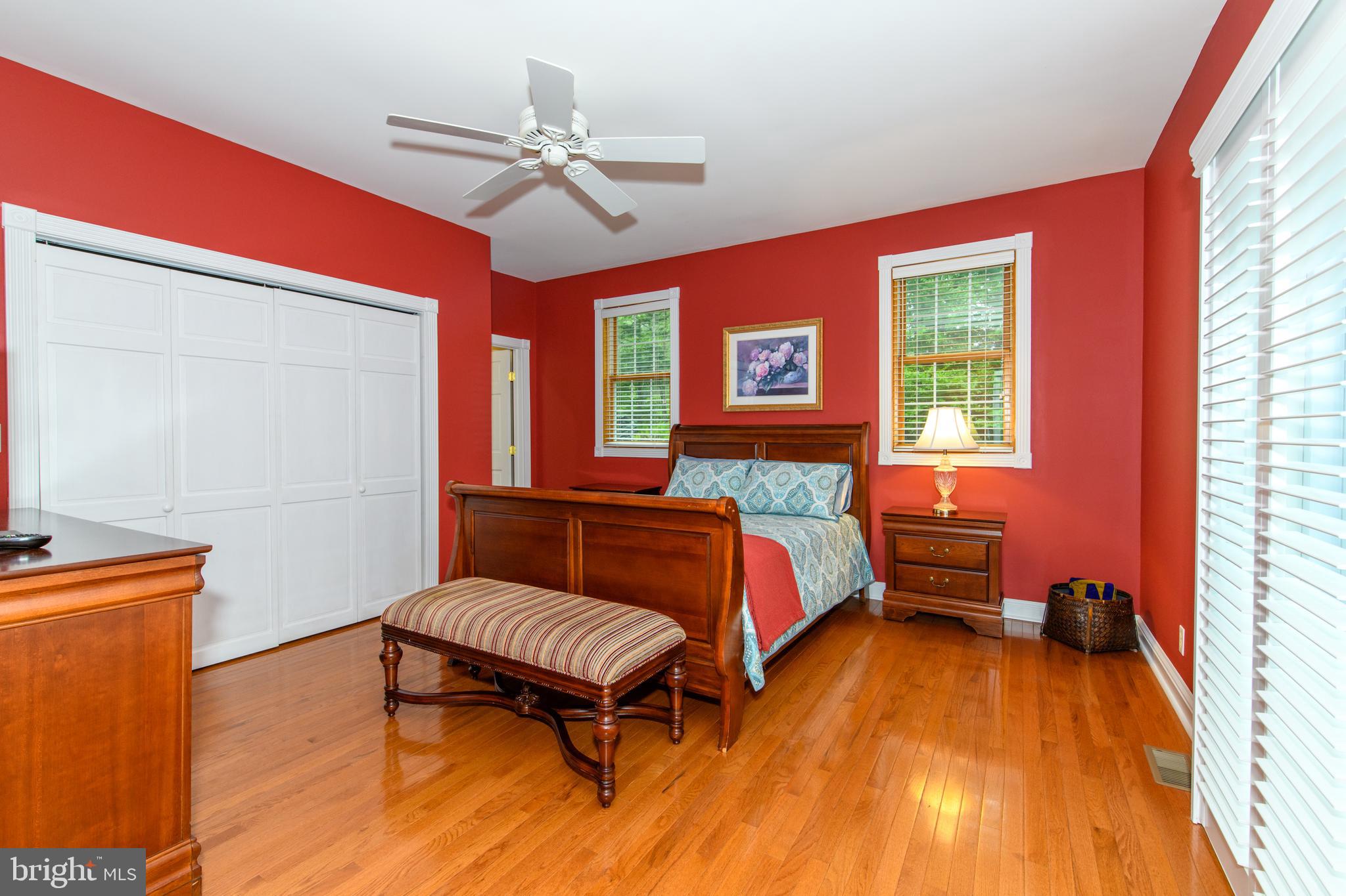 VILLAGE GREENS - Residential