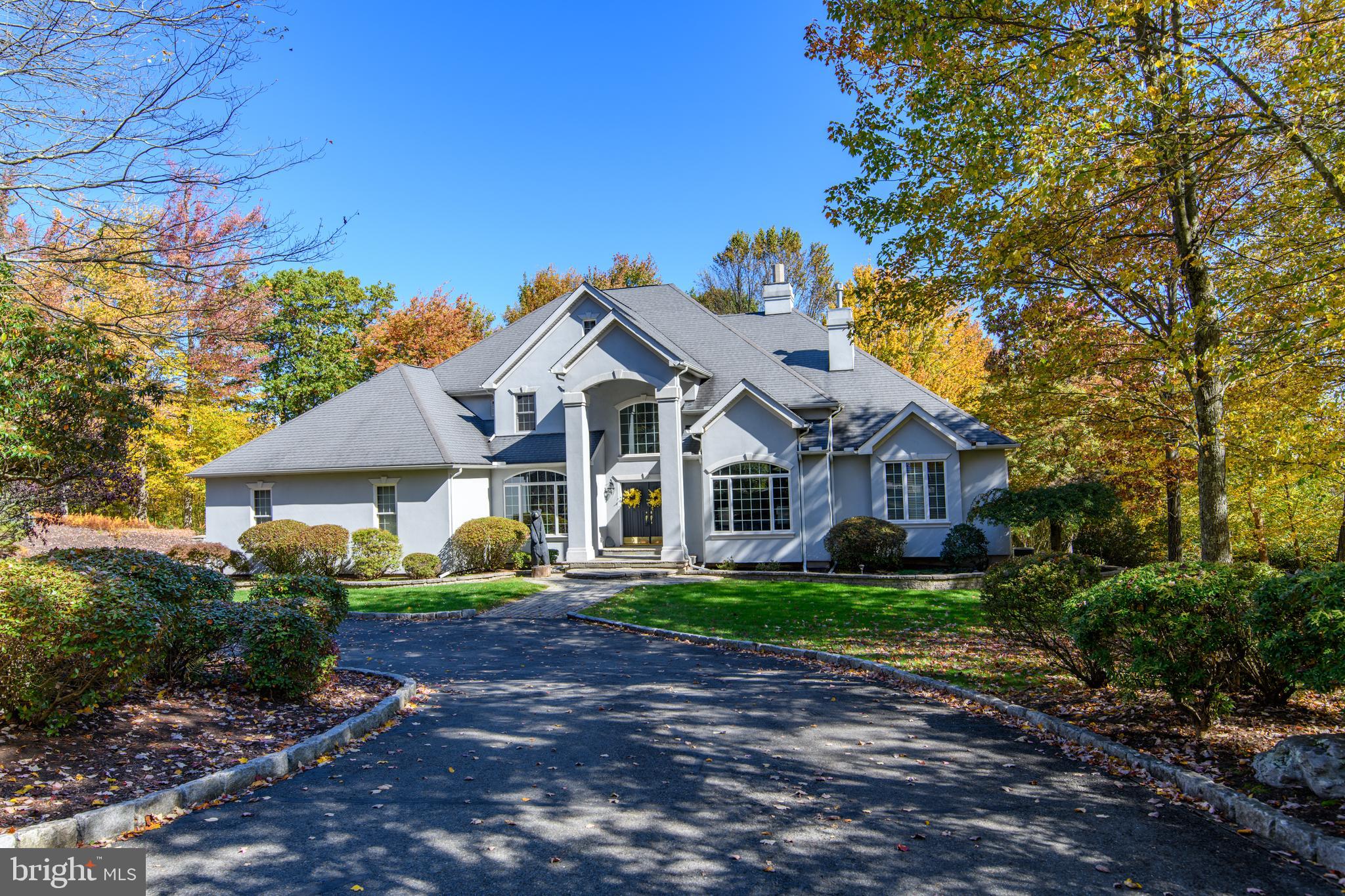 VILLAGE GREENS - Residential