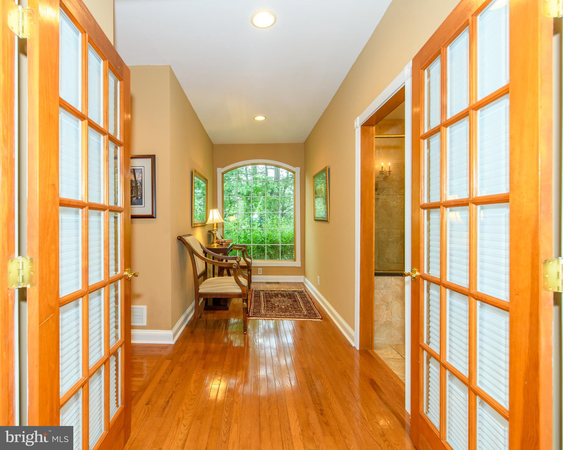 VILLAGE GREENS - Residential