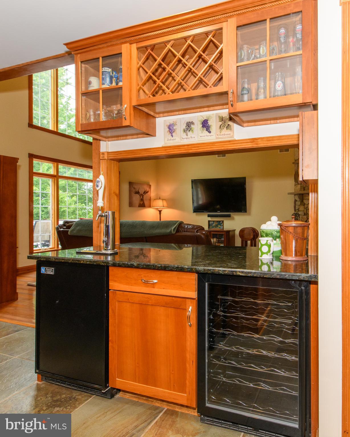 VILLAGE GREENS - Residential