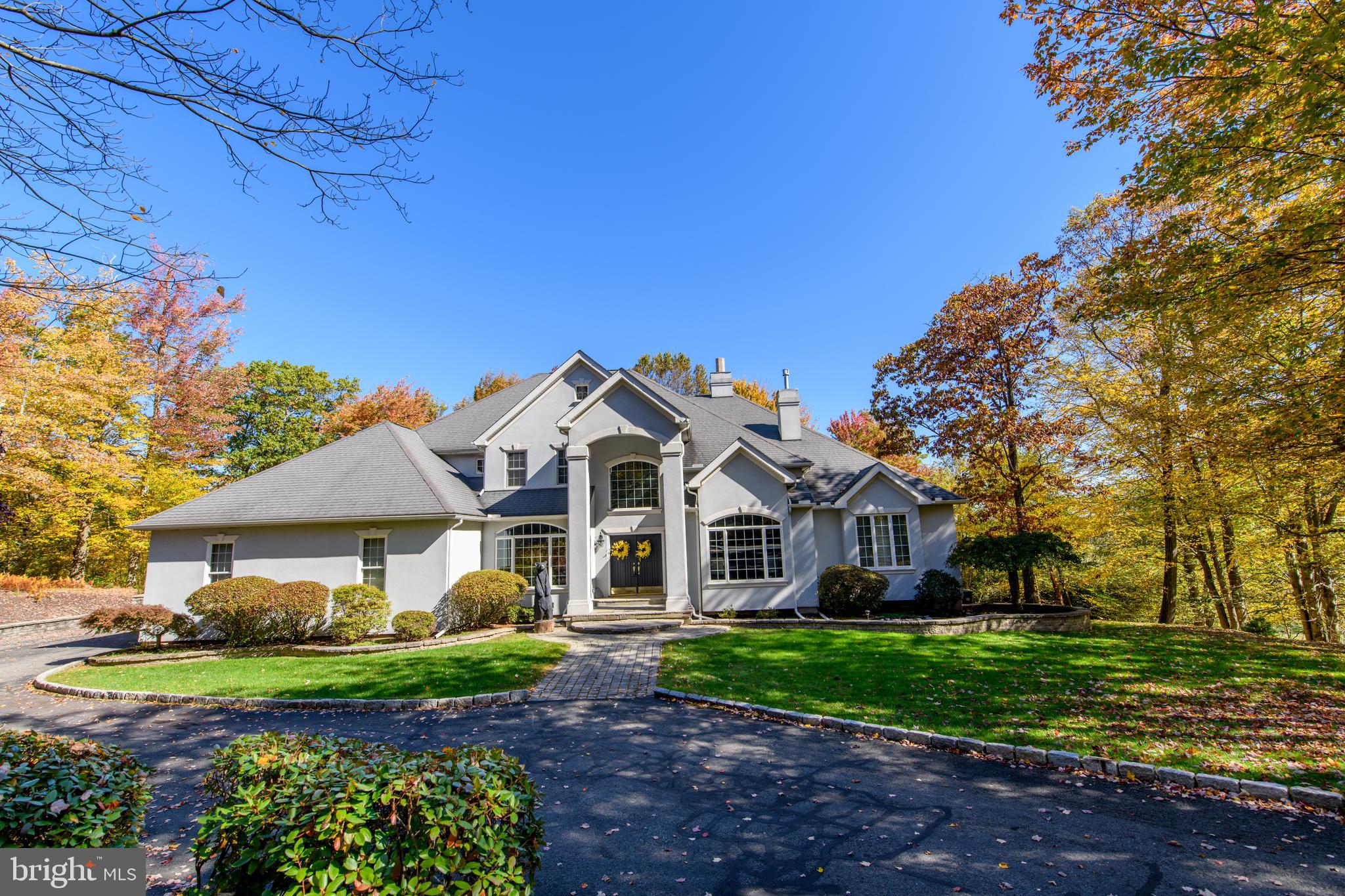 VILLAGE GREENS - Residential